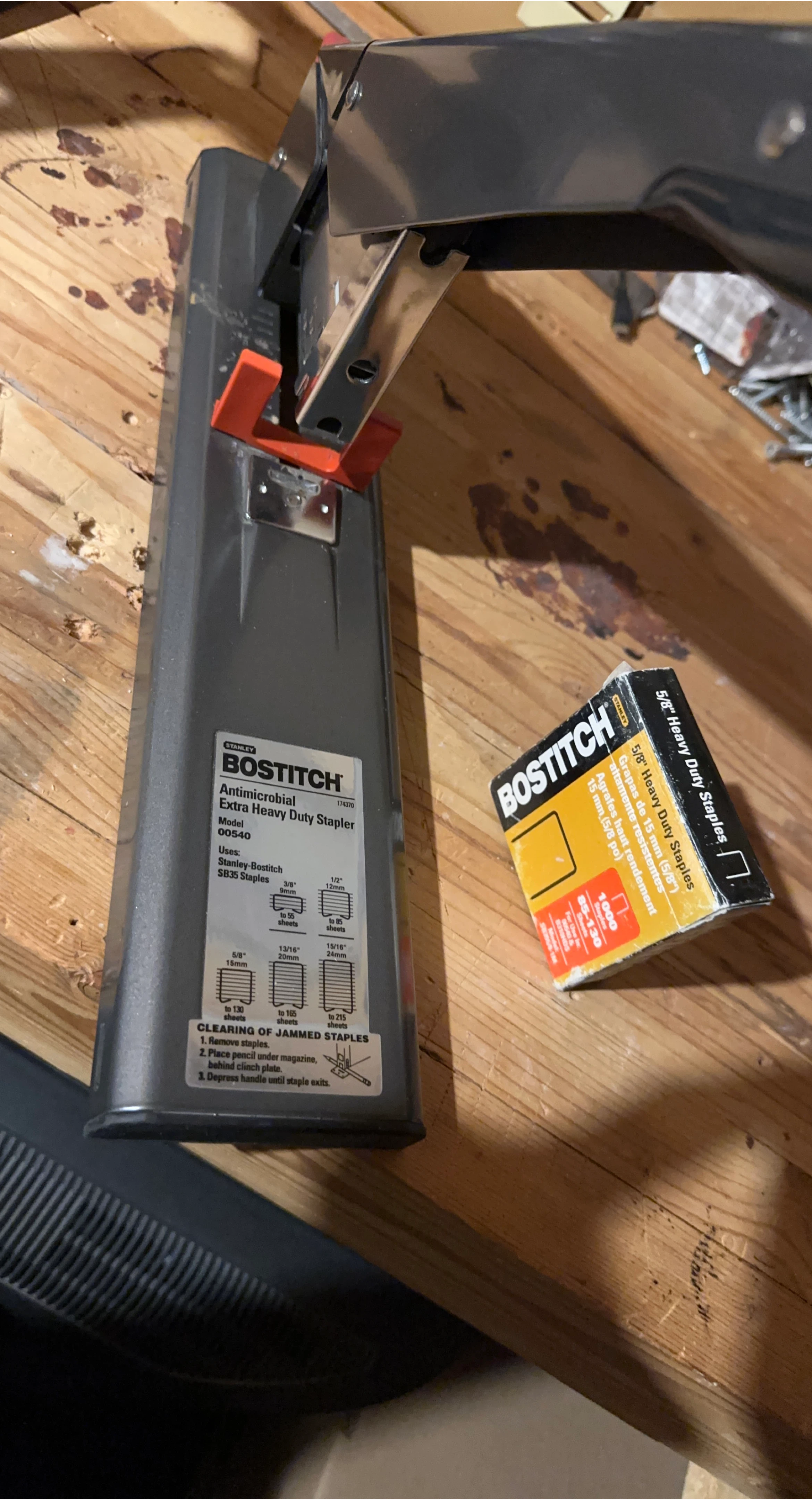 Bostitch Antimicrobial Heavy Duty Stapler + Staples thumbnail