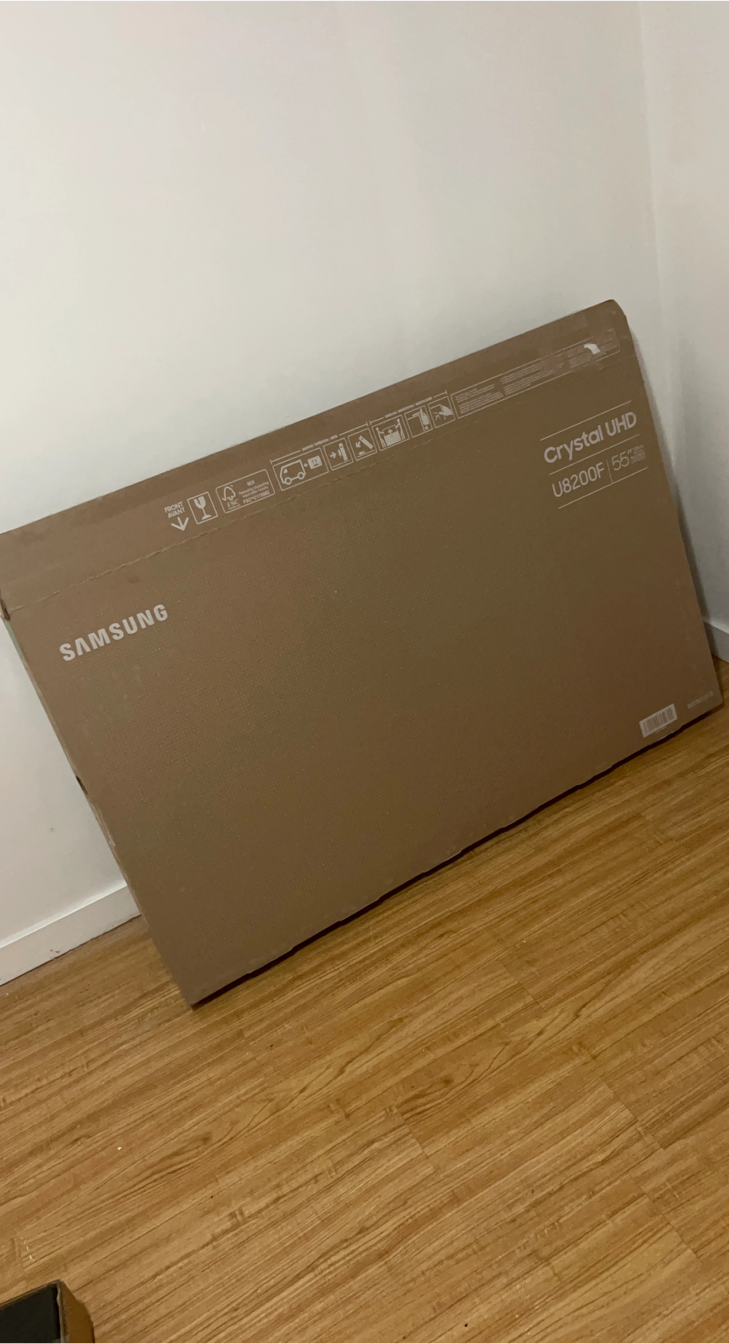 New Samsung Crystal UHD U8200F 55" TV (in box) thumbnail