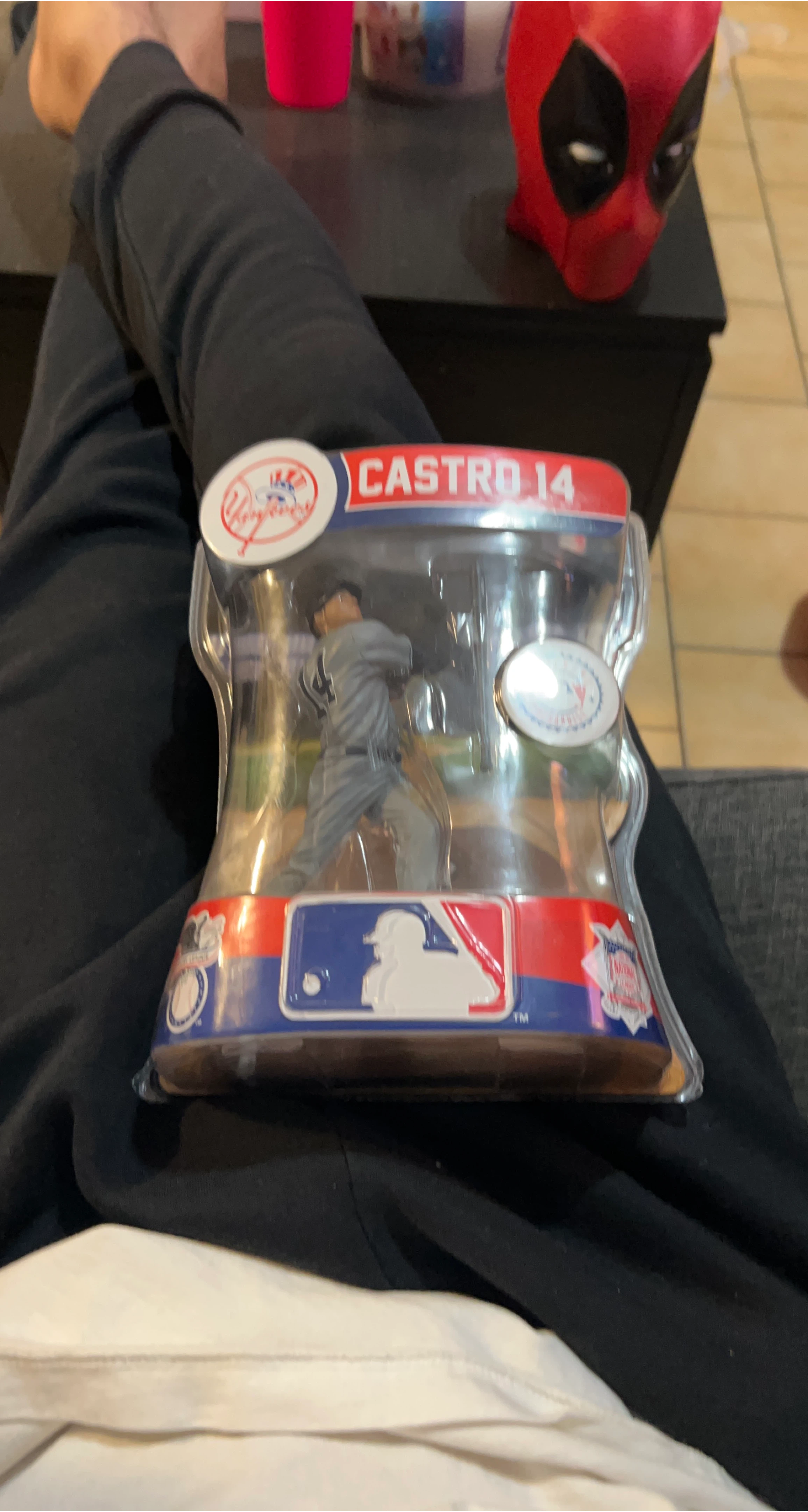 New York Yankees Castro 14 Figurine image indicator(1)
