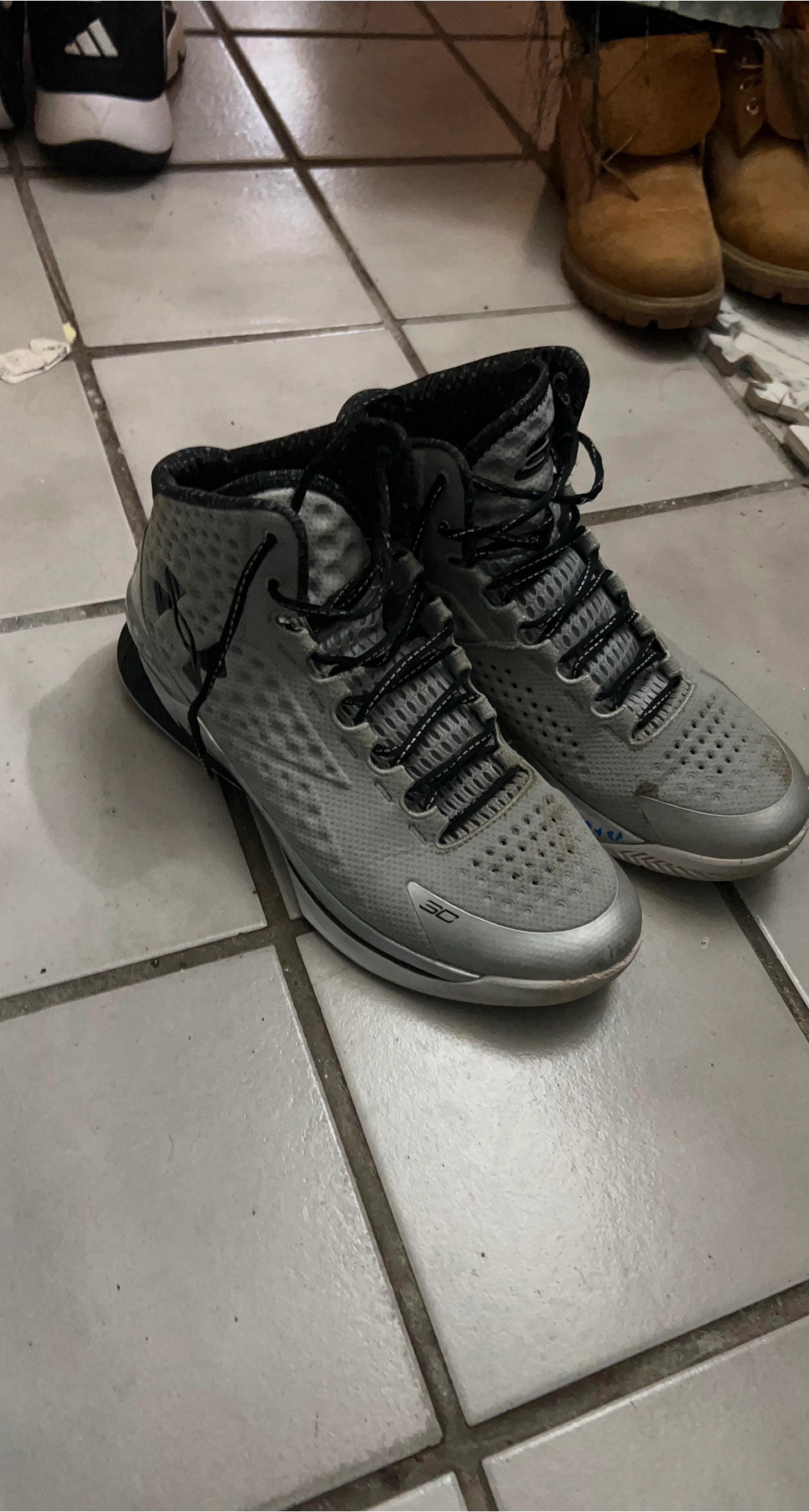 Under Armour Stephen Curry Basketball Shoes thumbnail
