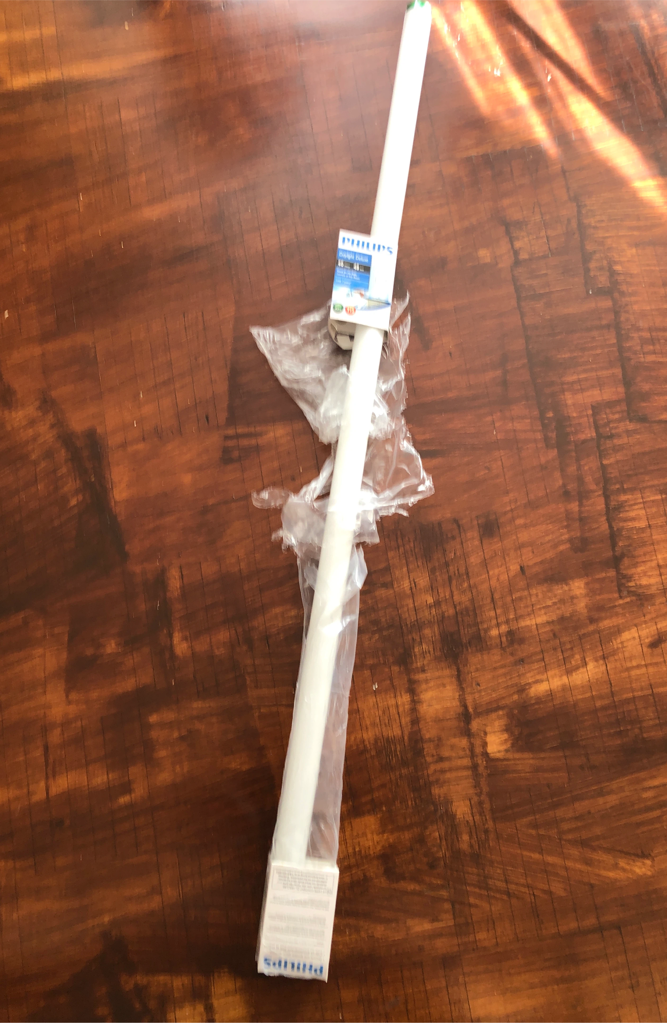 Philips Daylight Deluxe 40W 48 Inch T12 thumbnail