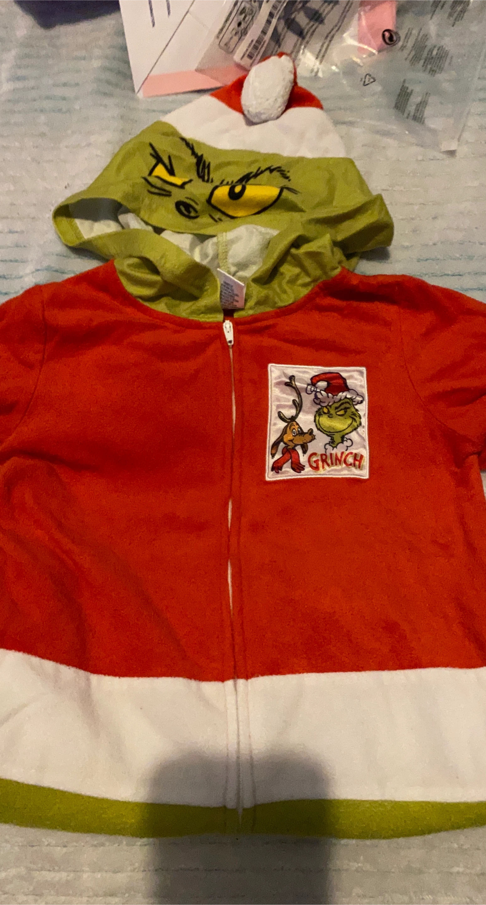 Grinch Outfit thumbnail
