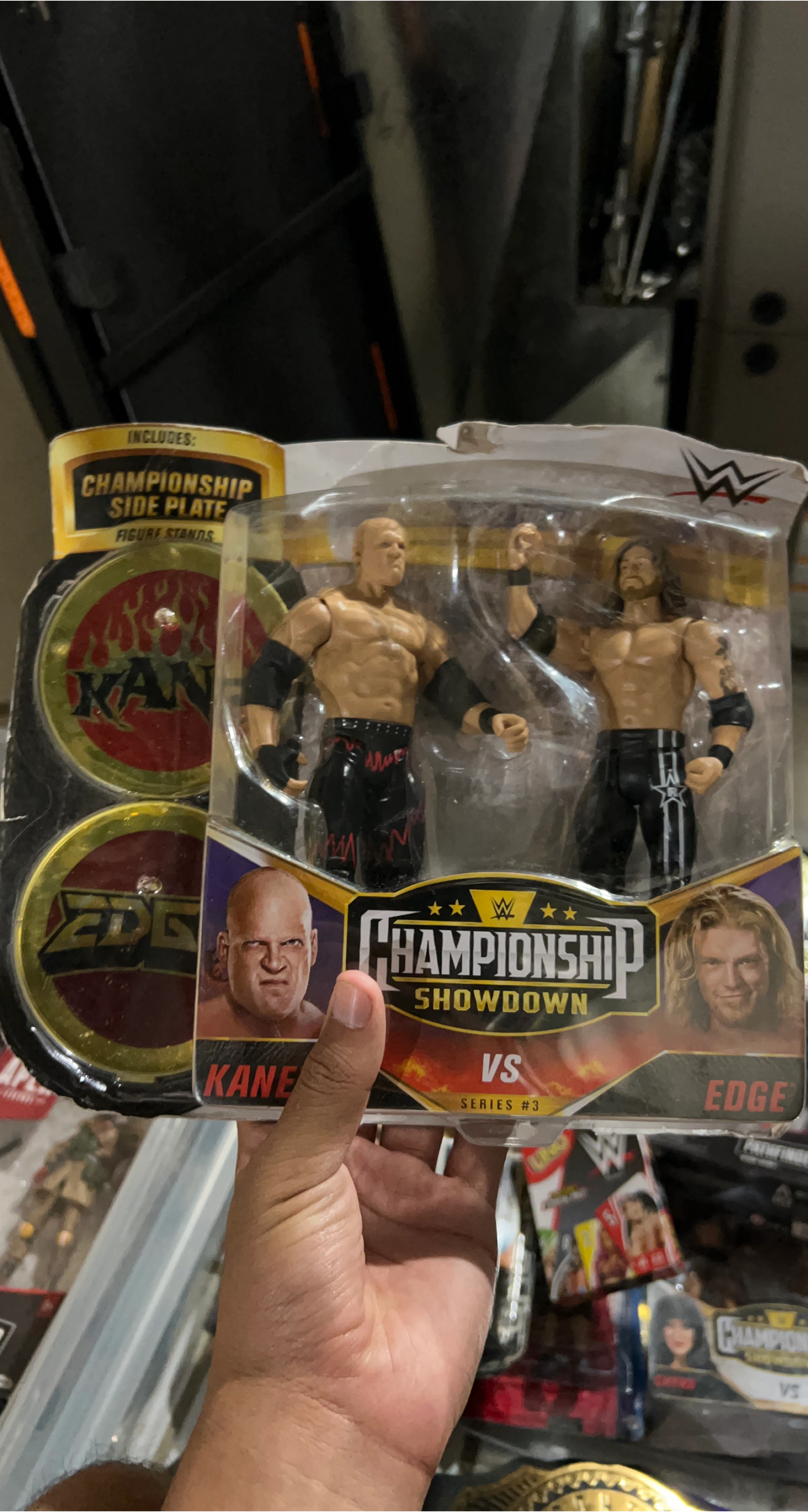 WWE Championship Showdown Kane vs Edge Figures thumbnail