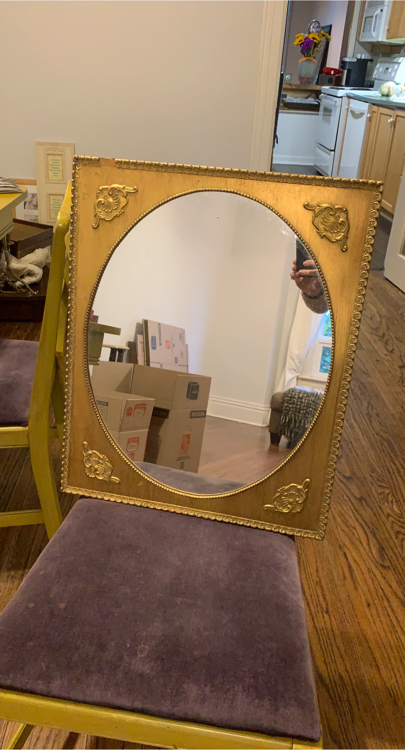 Gold Framed Round Mirror thumbnail