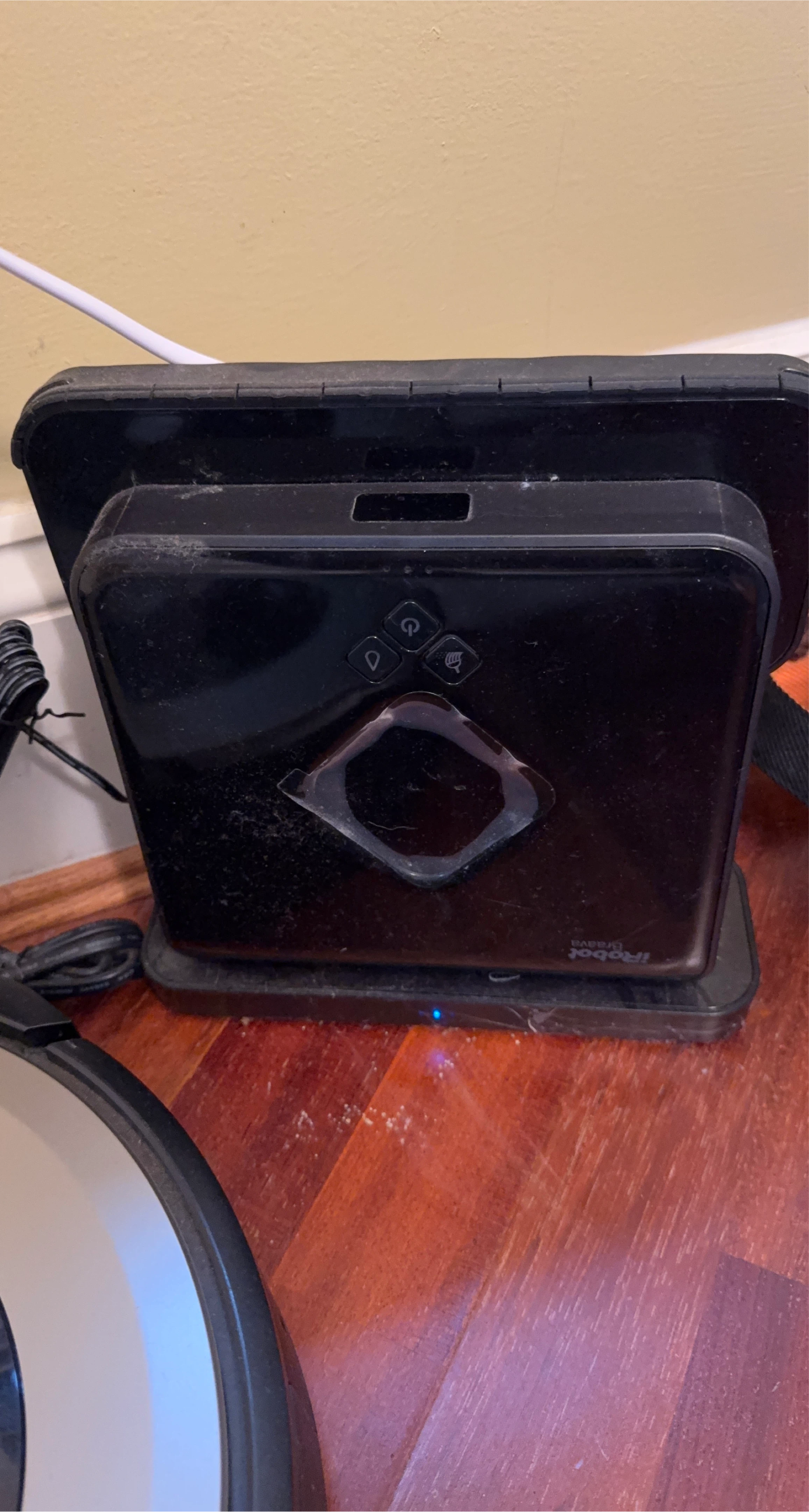 iRobot Braava 380 Floor Mopping Robot thumbnail