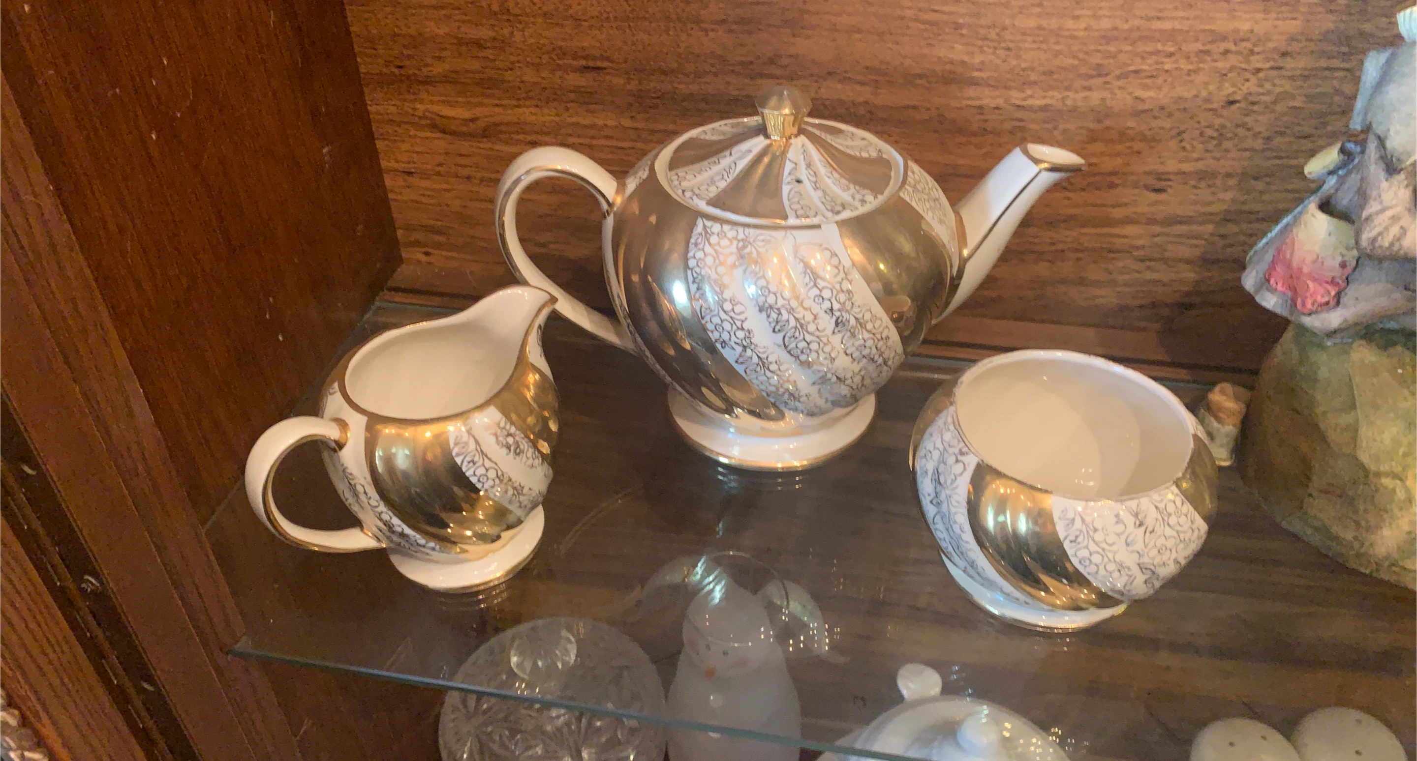 Sadler Tea Set - Teapot, Creamer, Sugar Bowl thumbnail