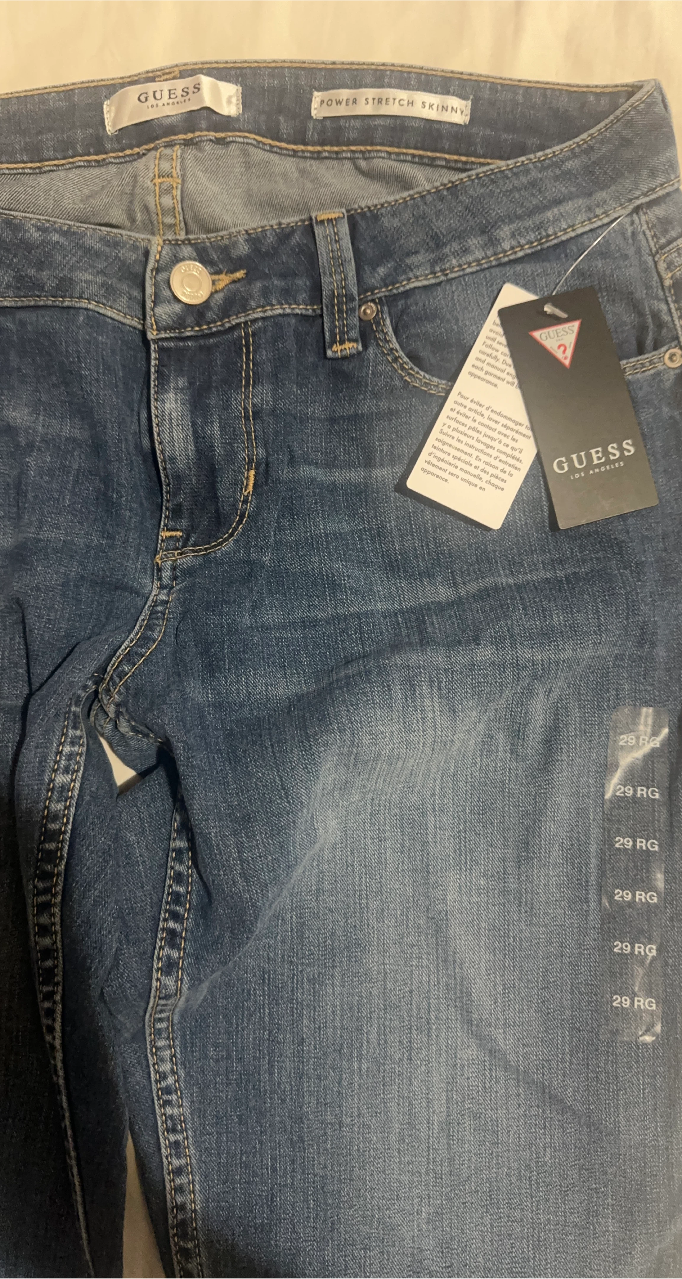 New Guess Power Stretch Skinny Jeans - Size 29 thumbnail