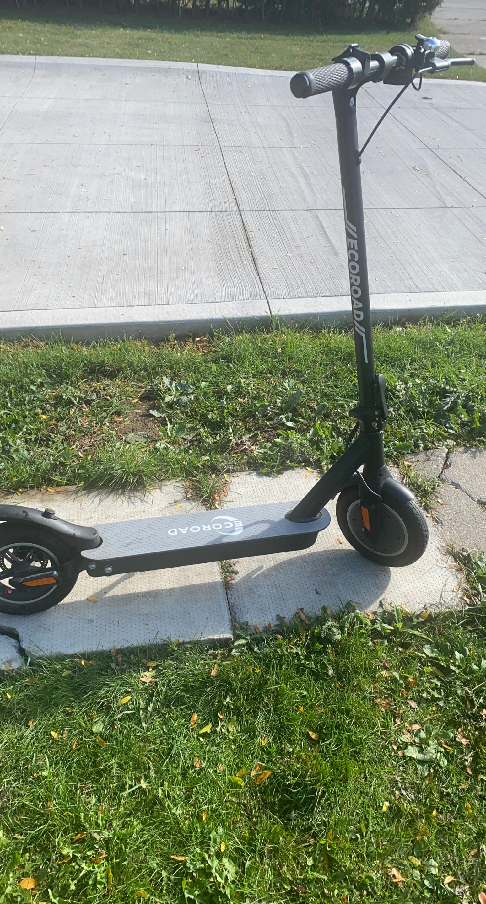 Ecoroad Electric Scooter - Great Condition! thumbnail