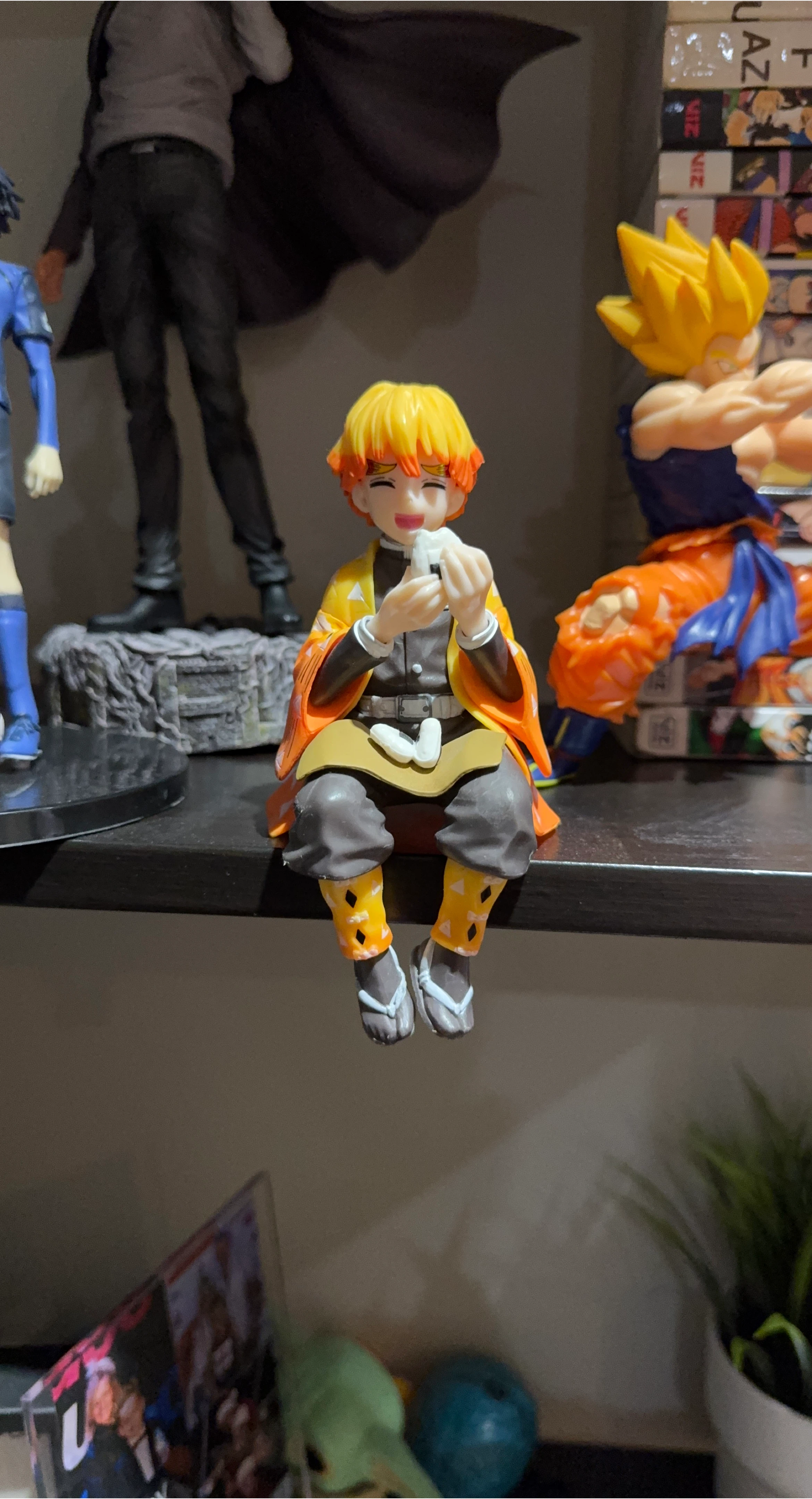 Demon Slayer Zenitsu Agatsuma Figure thumbnail
