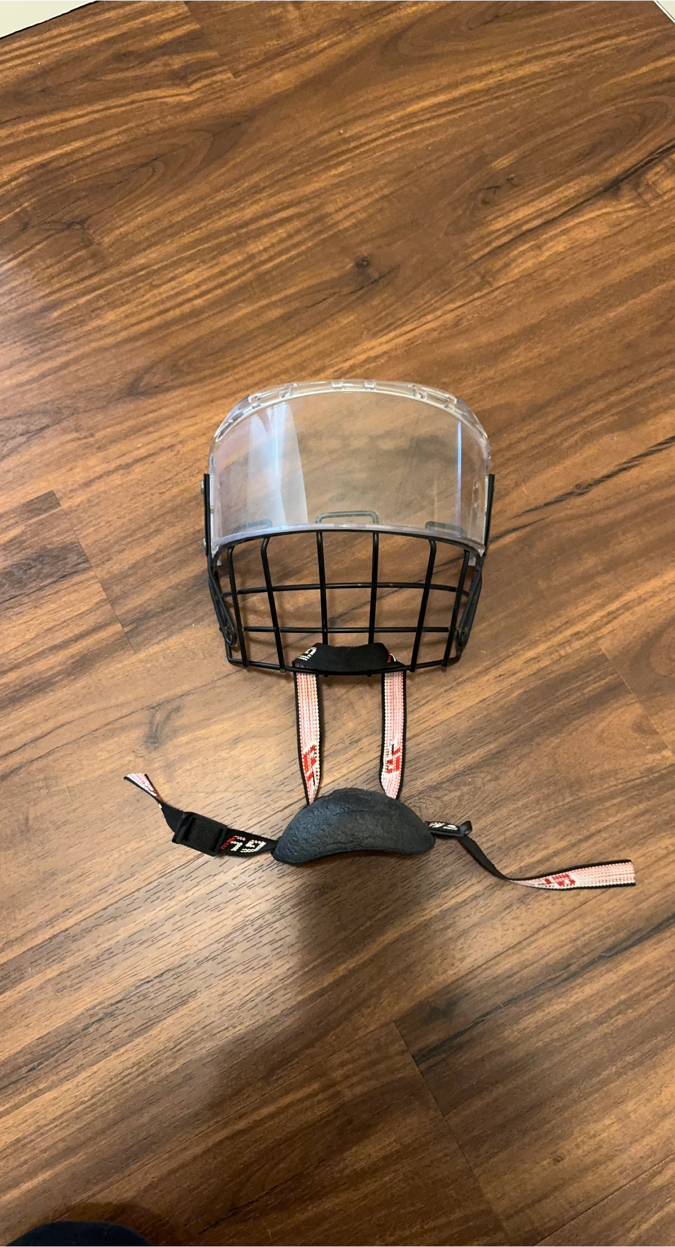 Hockey Helmet Cage thumbnail
