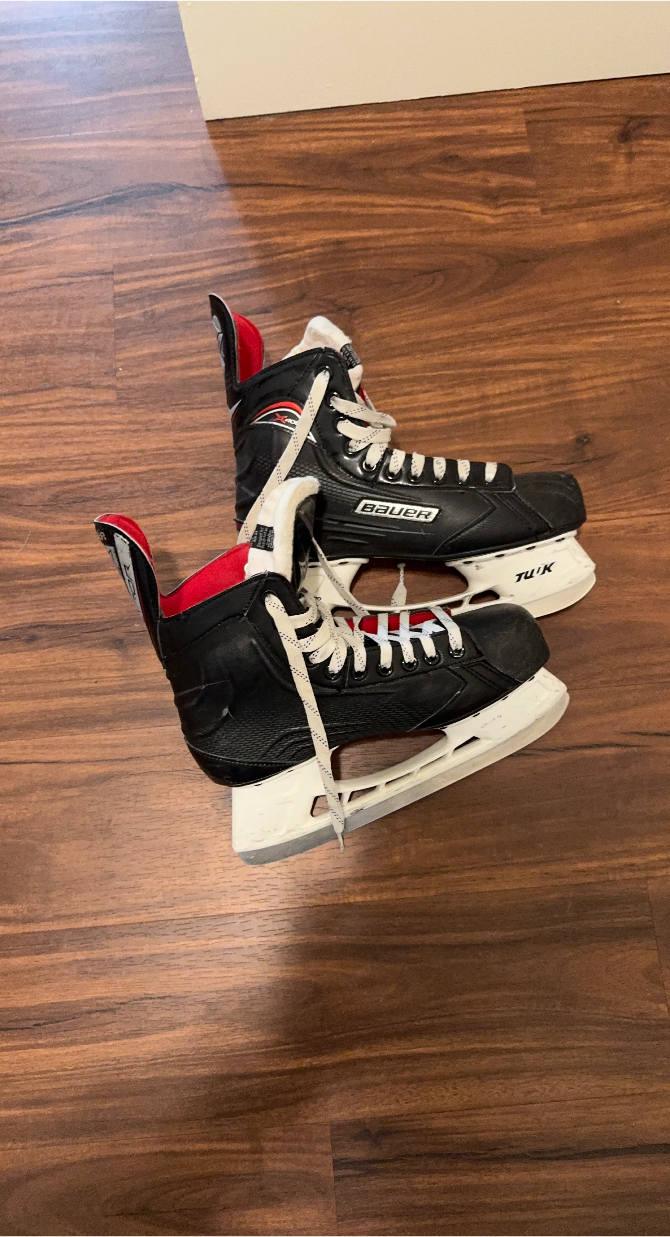 Bauer X400 Ice Hockey Skates thumbnail