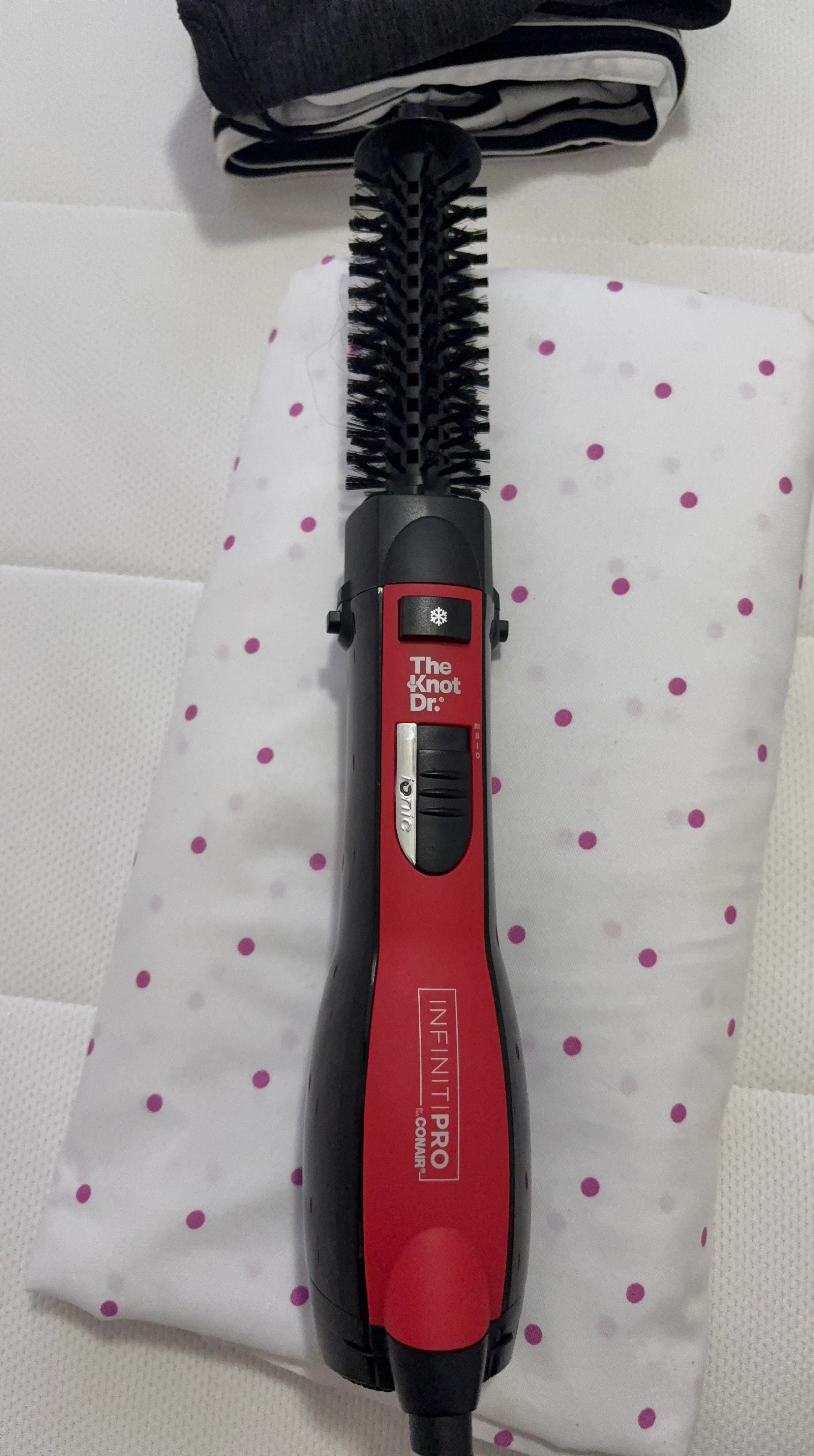 Conair InfinitiPRO The Knot Dr. Hot Air Brush thumbnail