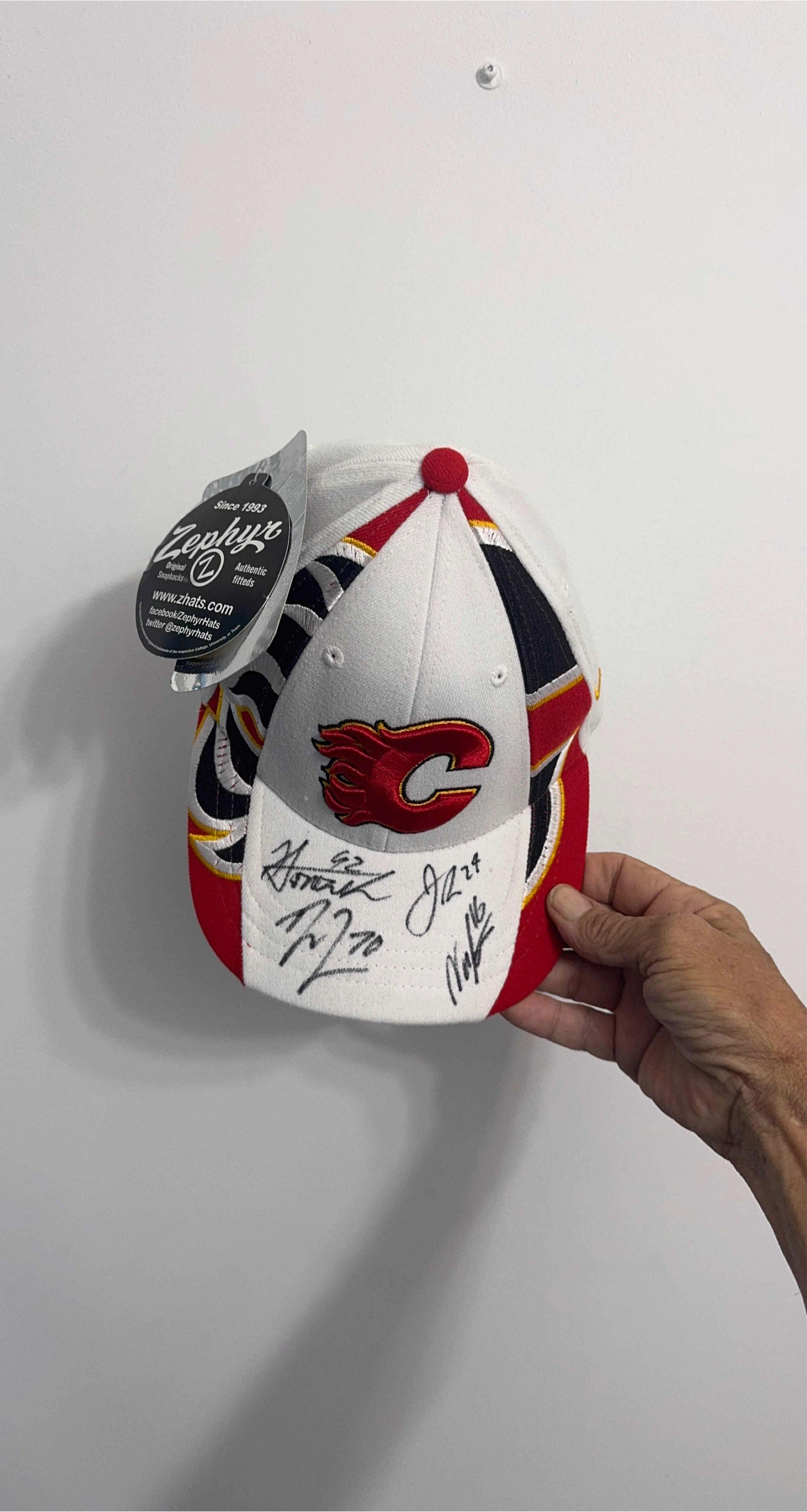 Zephyr Calgary Flames Signed Fitted Hat thumbnail