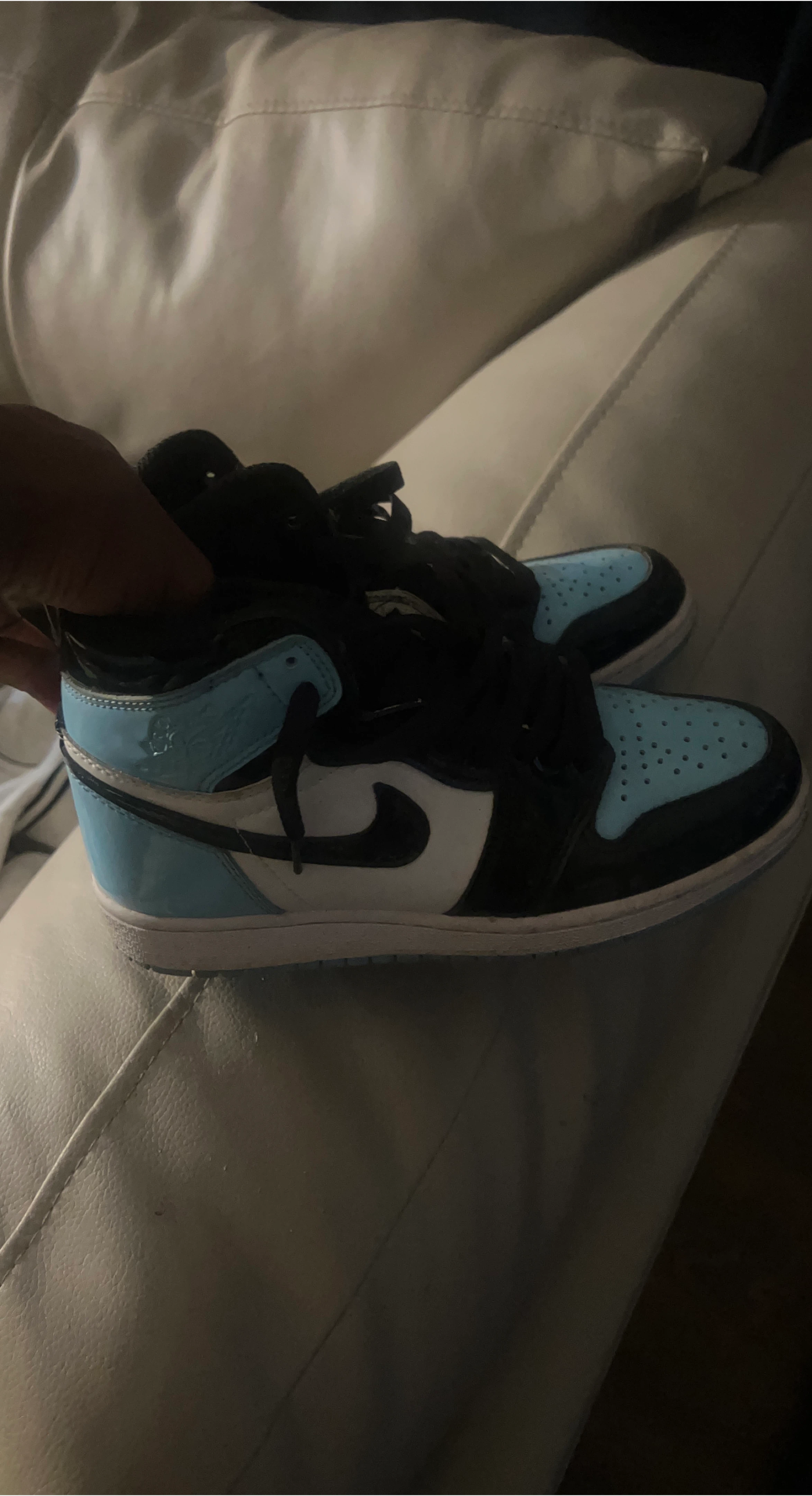 Air Jordan 1 Retro High Black/University Blue thumbnail