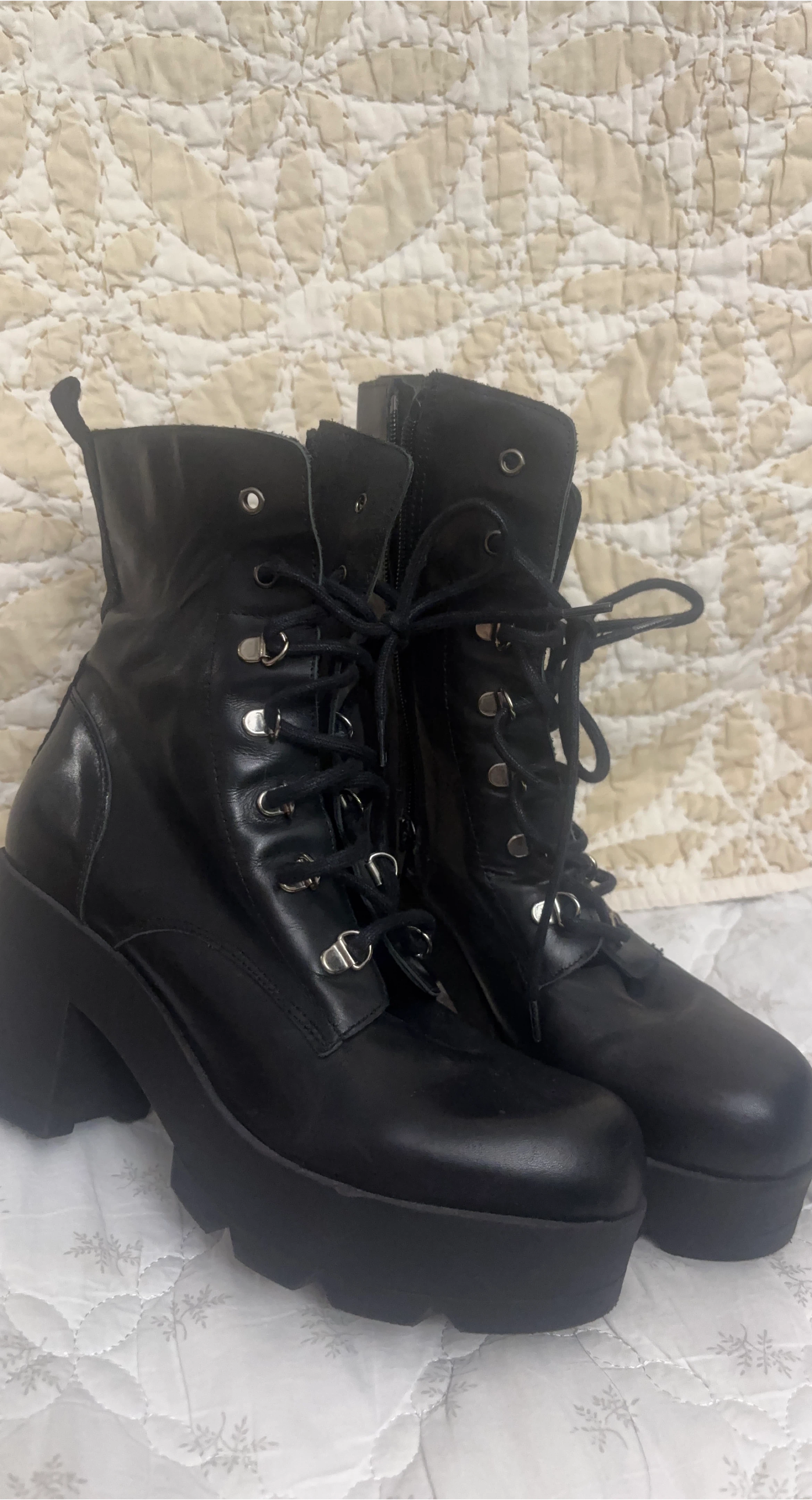 Black Platform Lace-Up Boots size 39 thumbnail