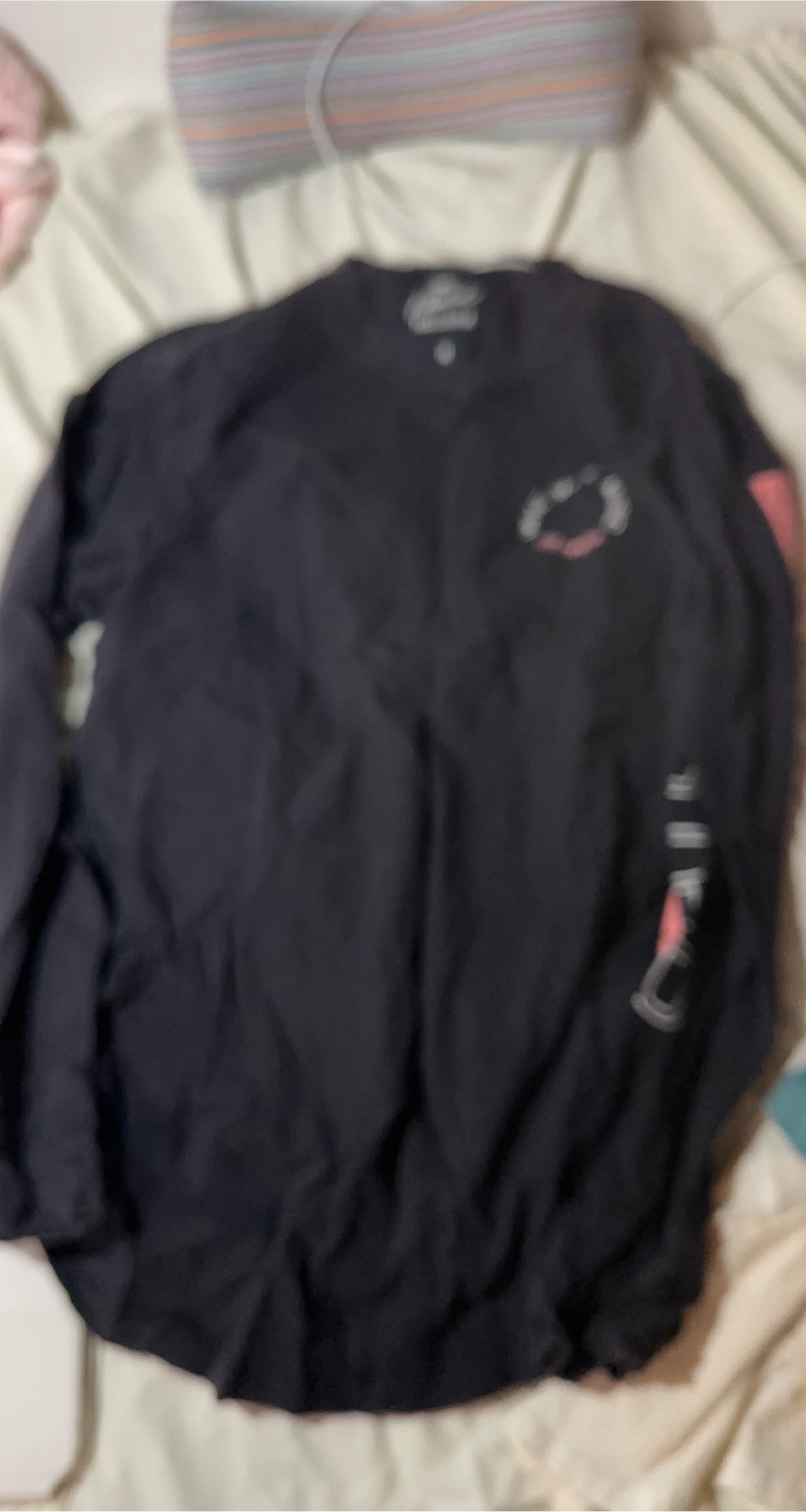 Black Pullover Hollister thumbnail
