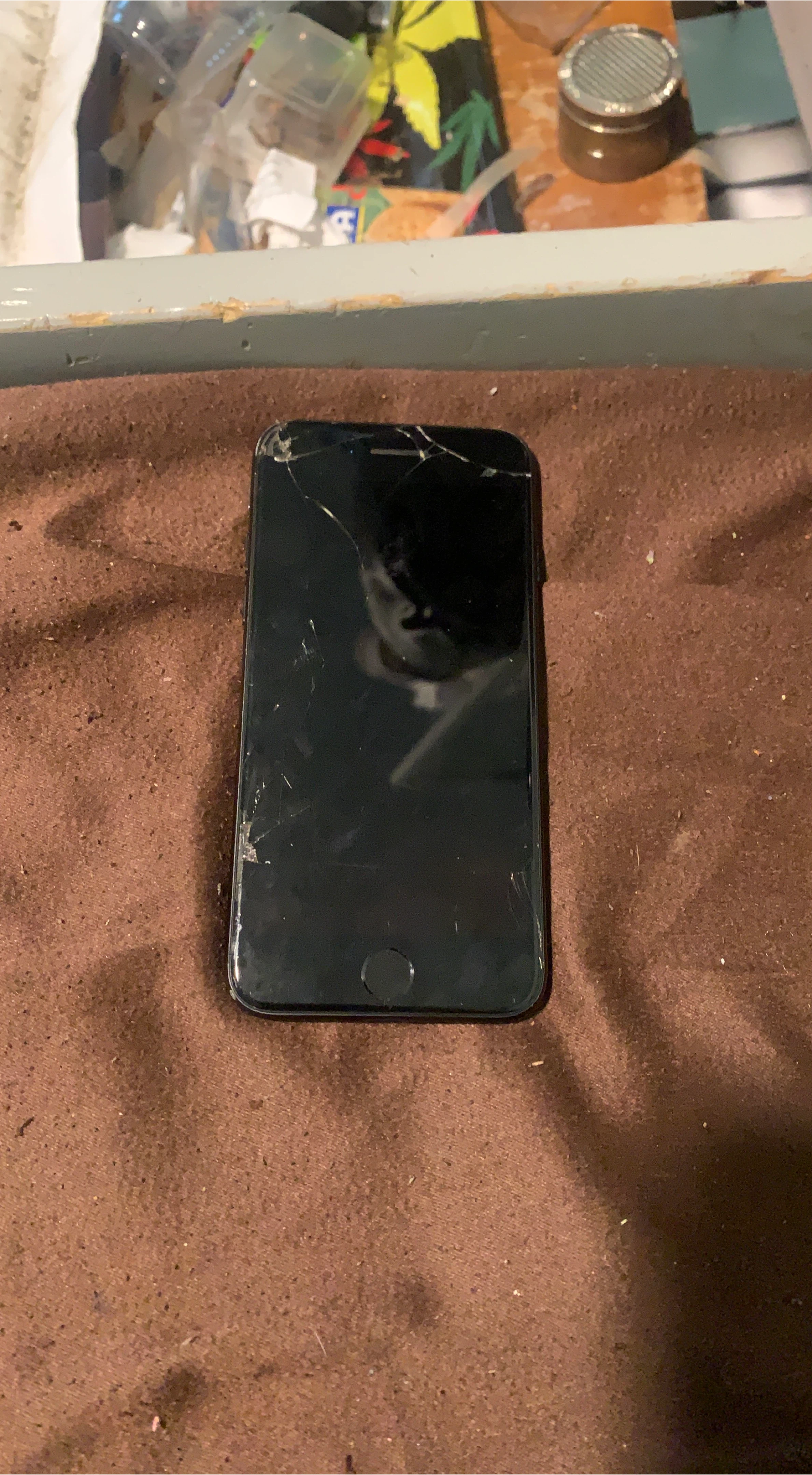 Cracked iPhone thumbnail