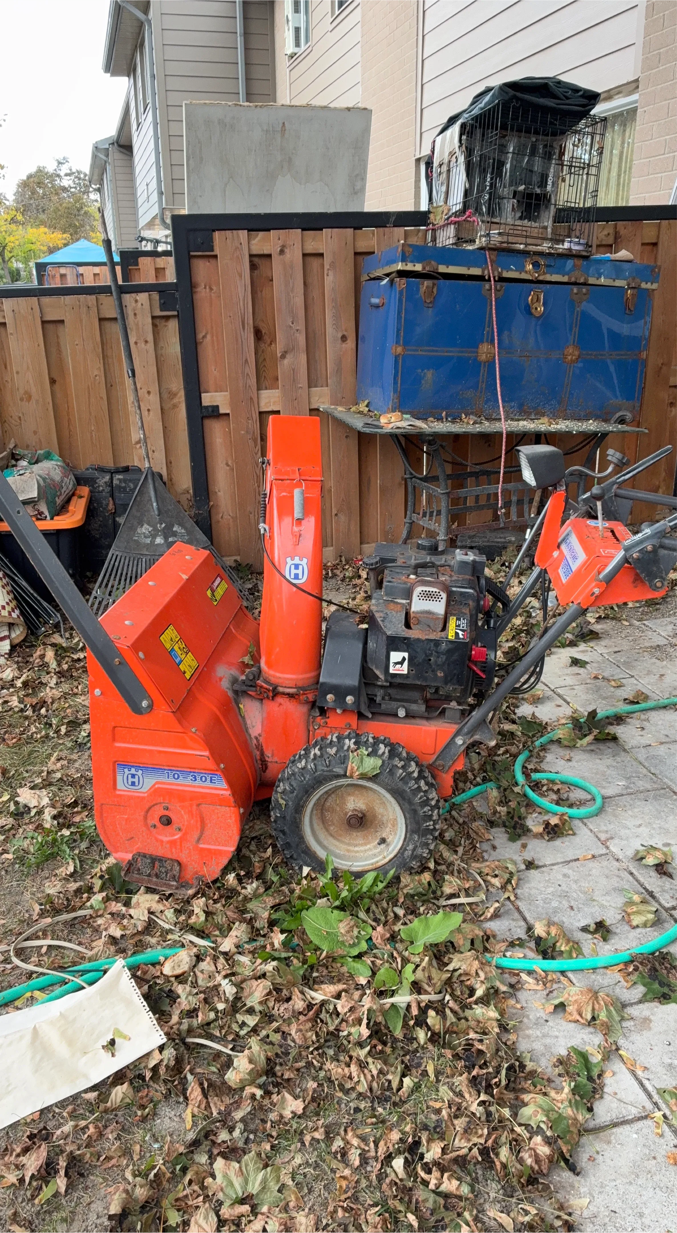 Husqvarna 10-30E Snowblower