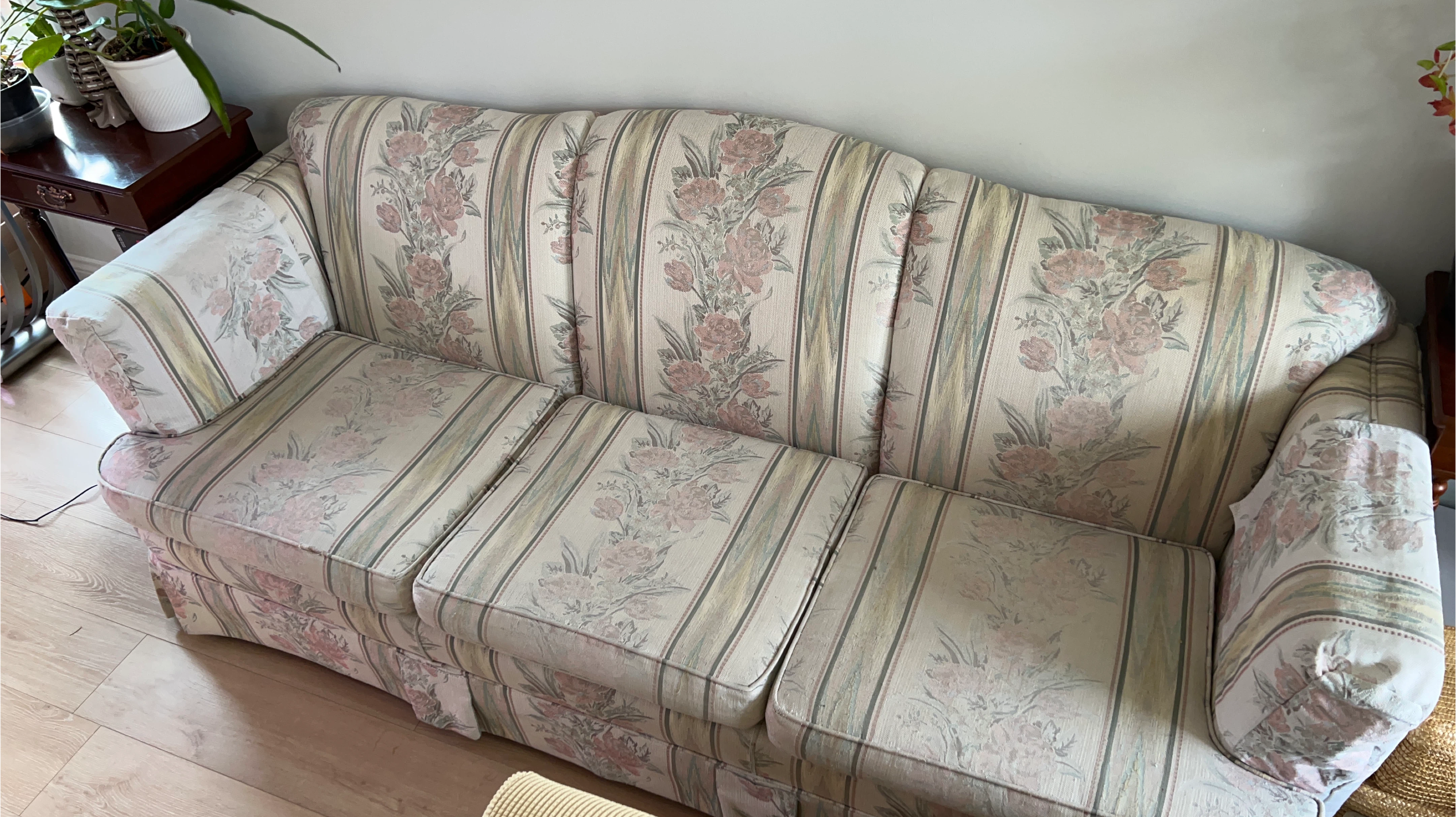 Floral Patterned Three-Seat Sofa thumbnail