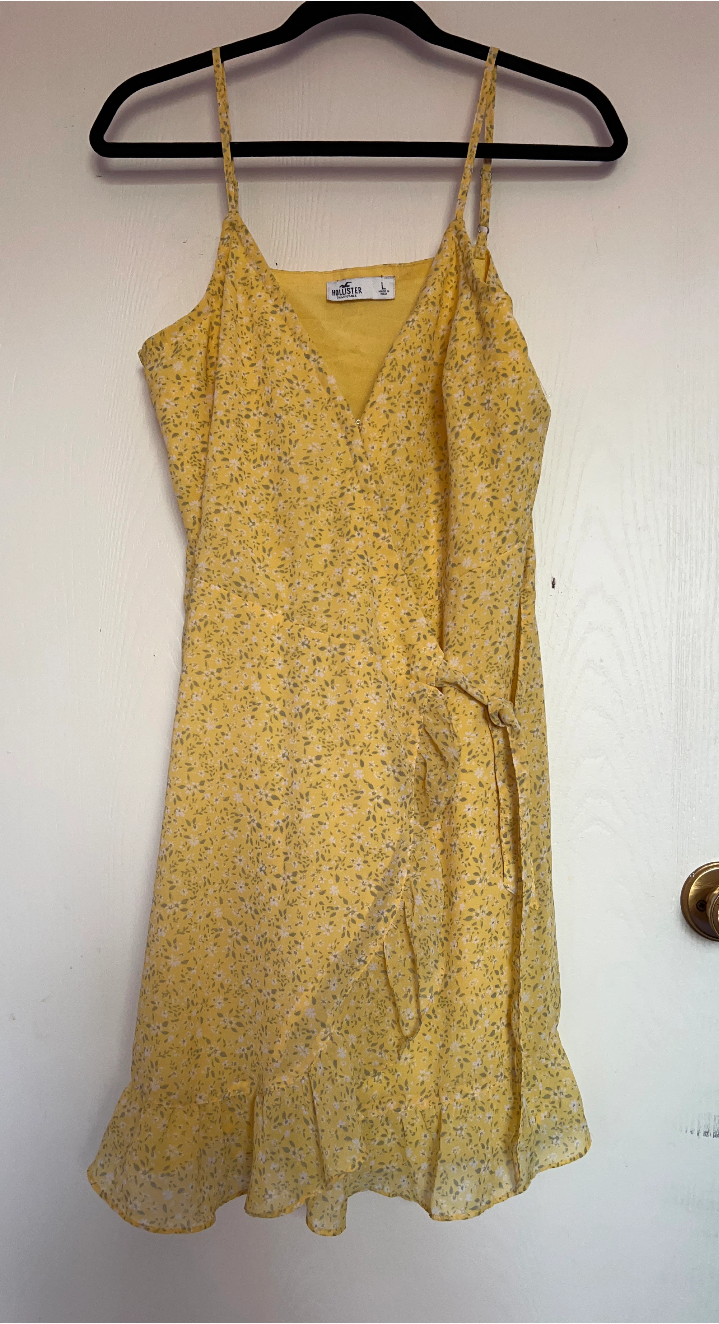 Hollister Yellow Floral Wrap Dress - Size L