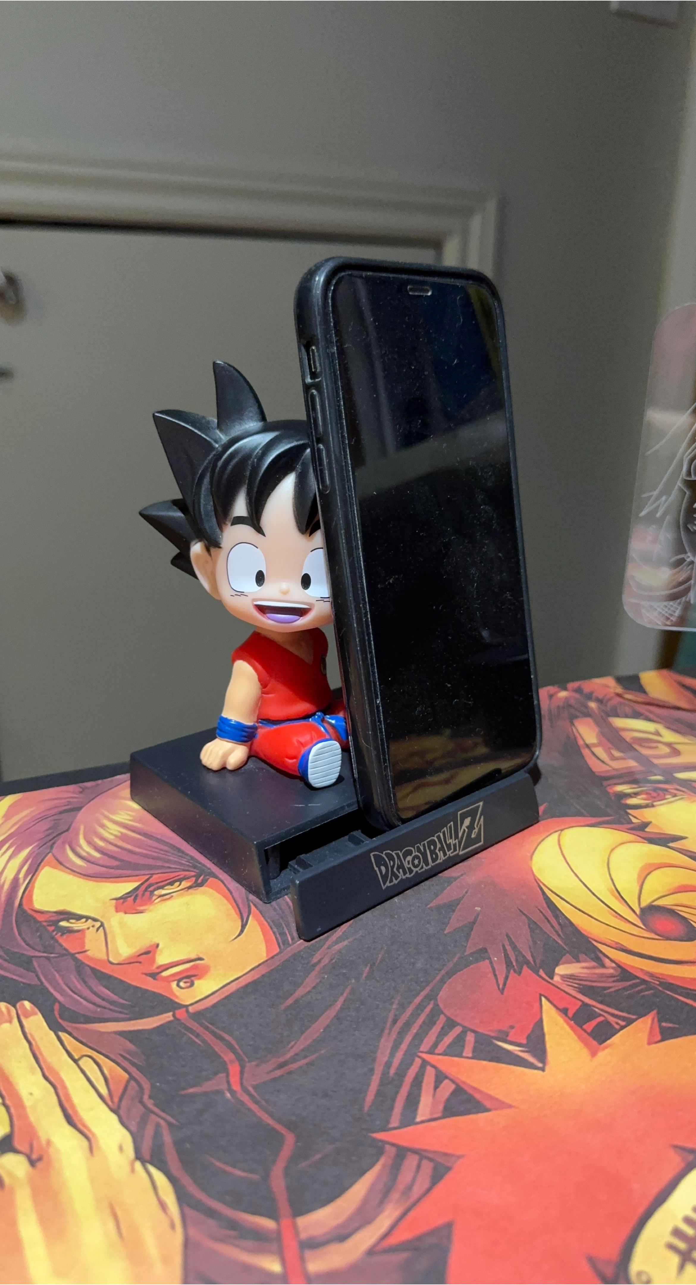 Dragon Ball Z Goku Phone Stand