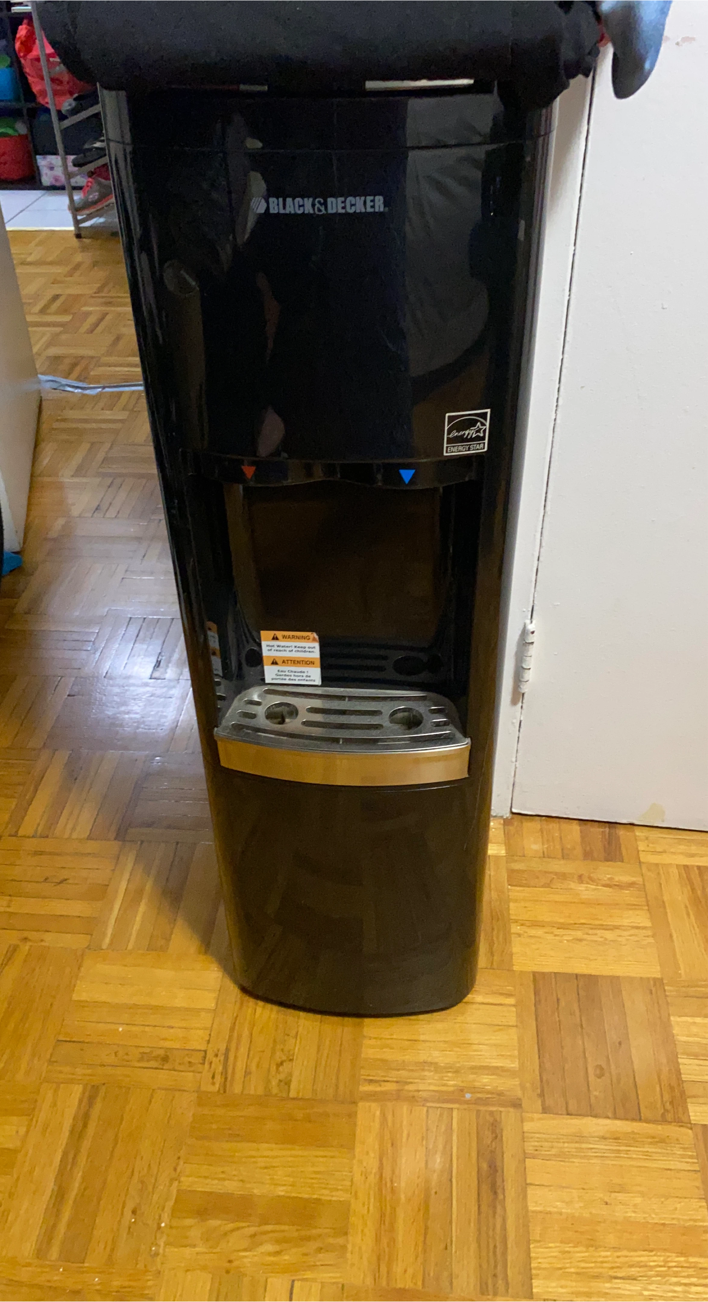 Black & Decker Water Dispenser thumbnail