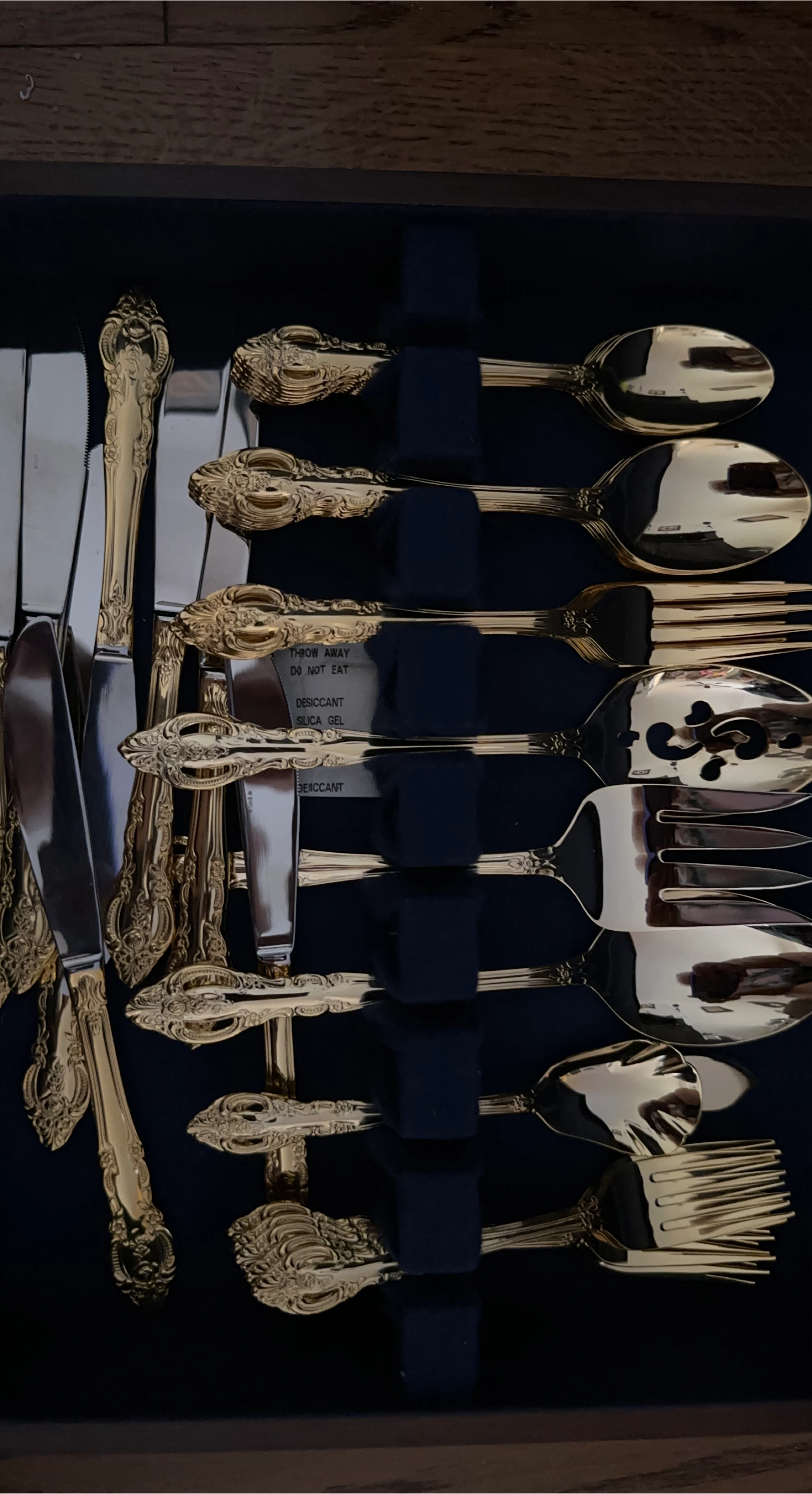 Gold-Plated Flatware Set with Box thumbnail