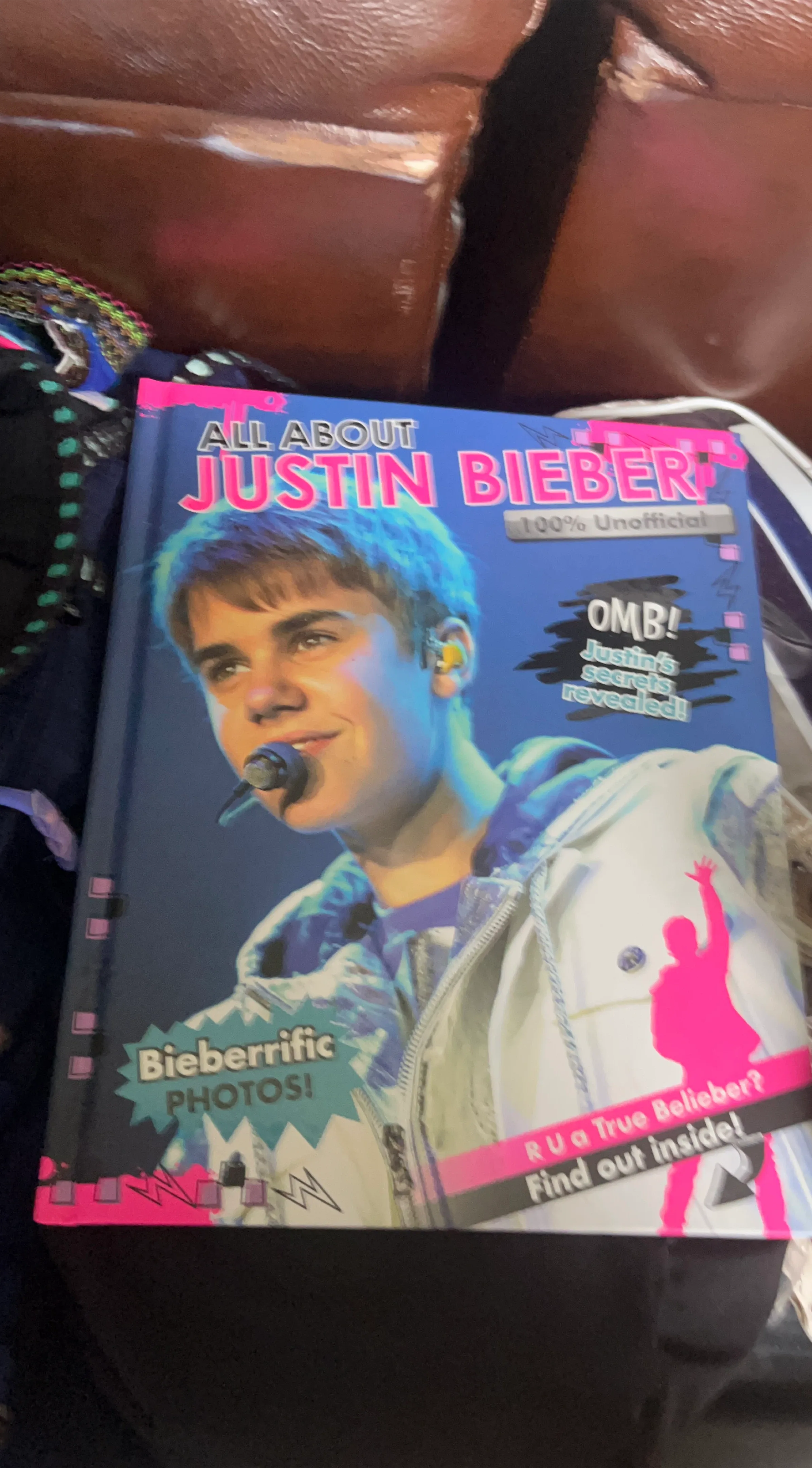 "All About Justin Bieber" 100% Unofficial Book