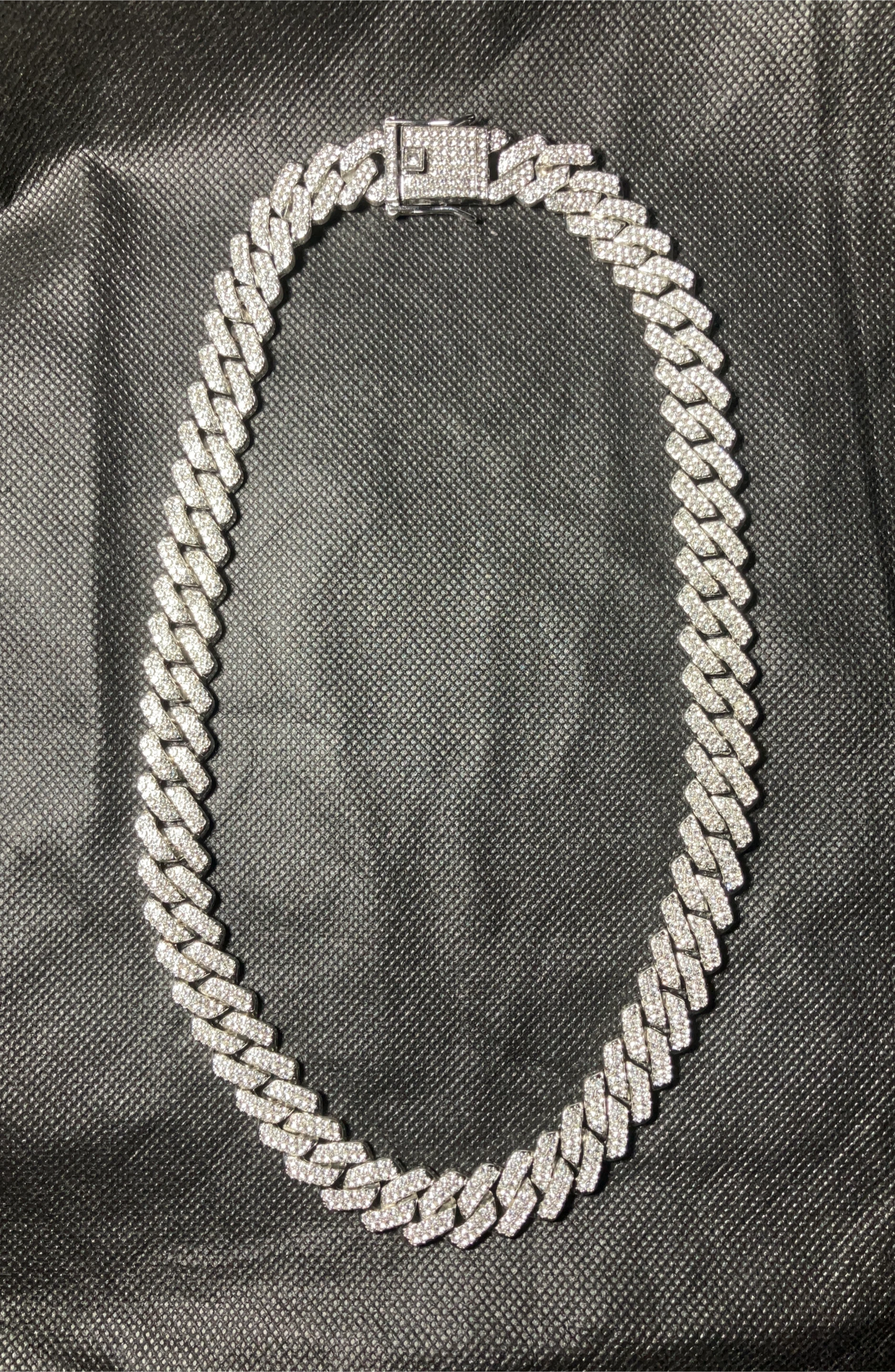 Cuban Link Chain Necklace thumbnail