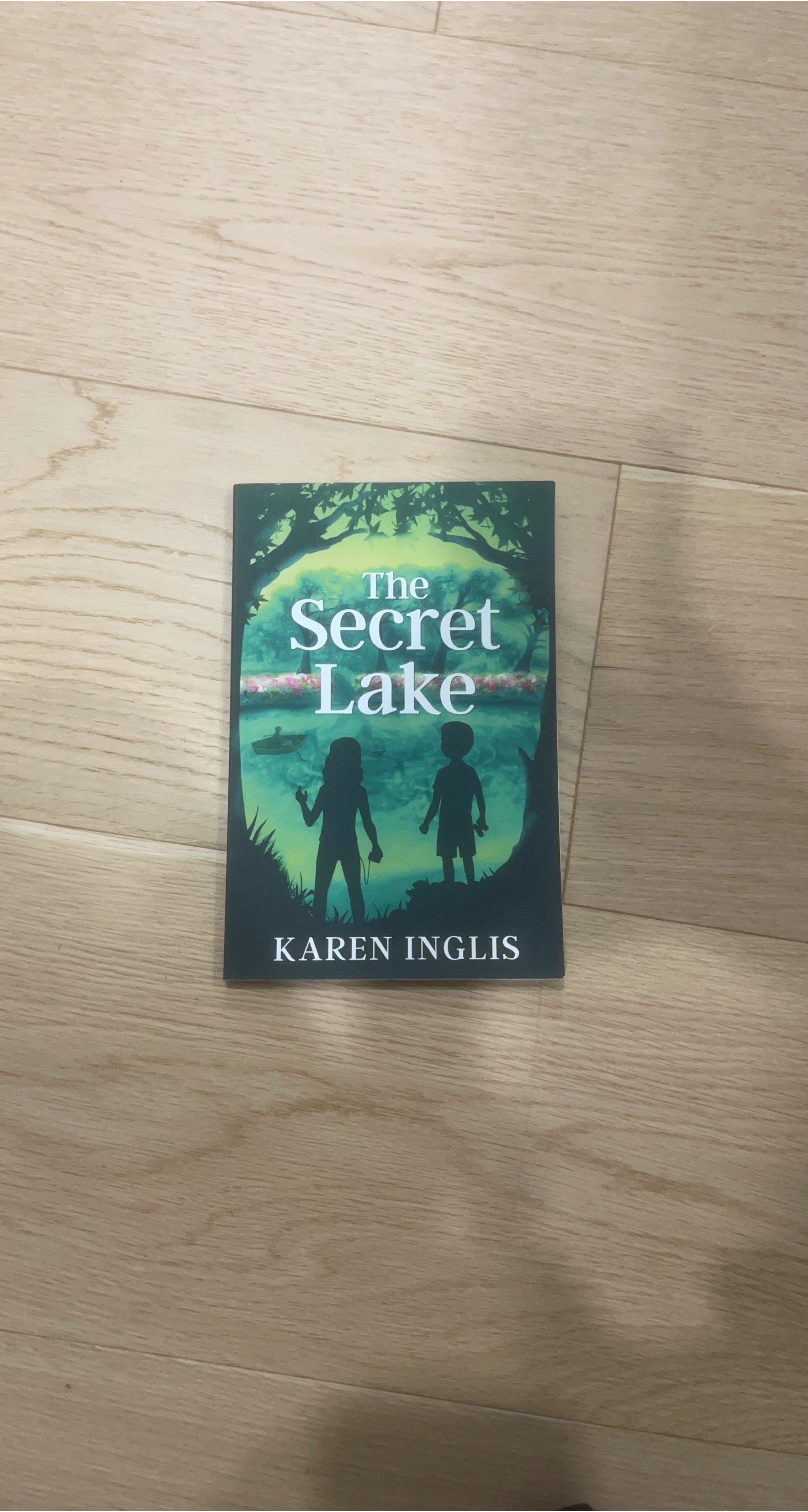 The Secret Lake by Karen Inglis thumbnail