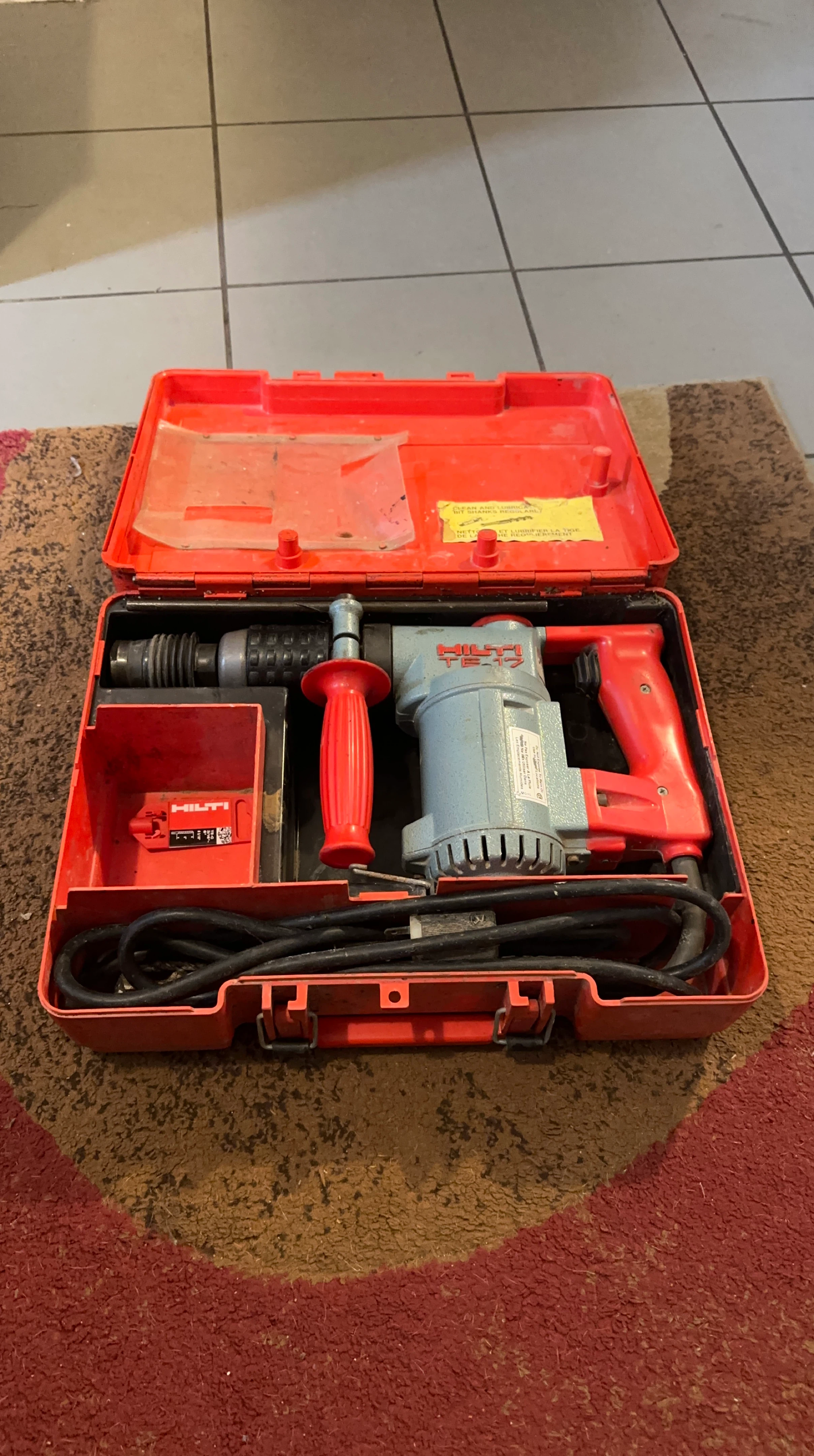 Hilti TE 17 Rotary Hammer Drill thumbnail