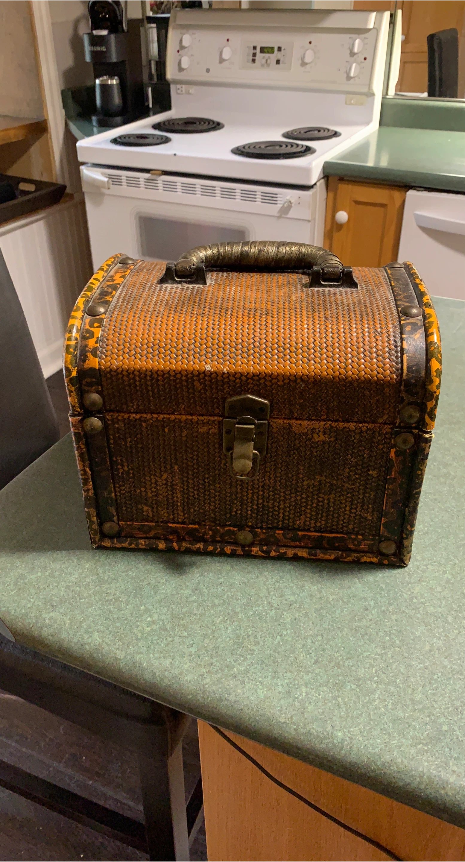 Vintage Woven Storage Box thumbnail