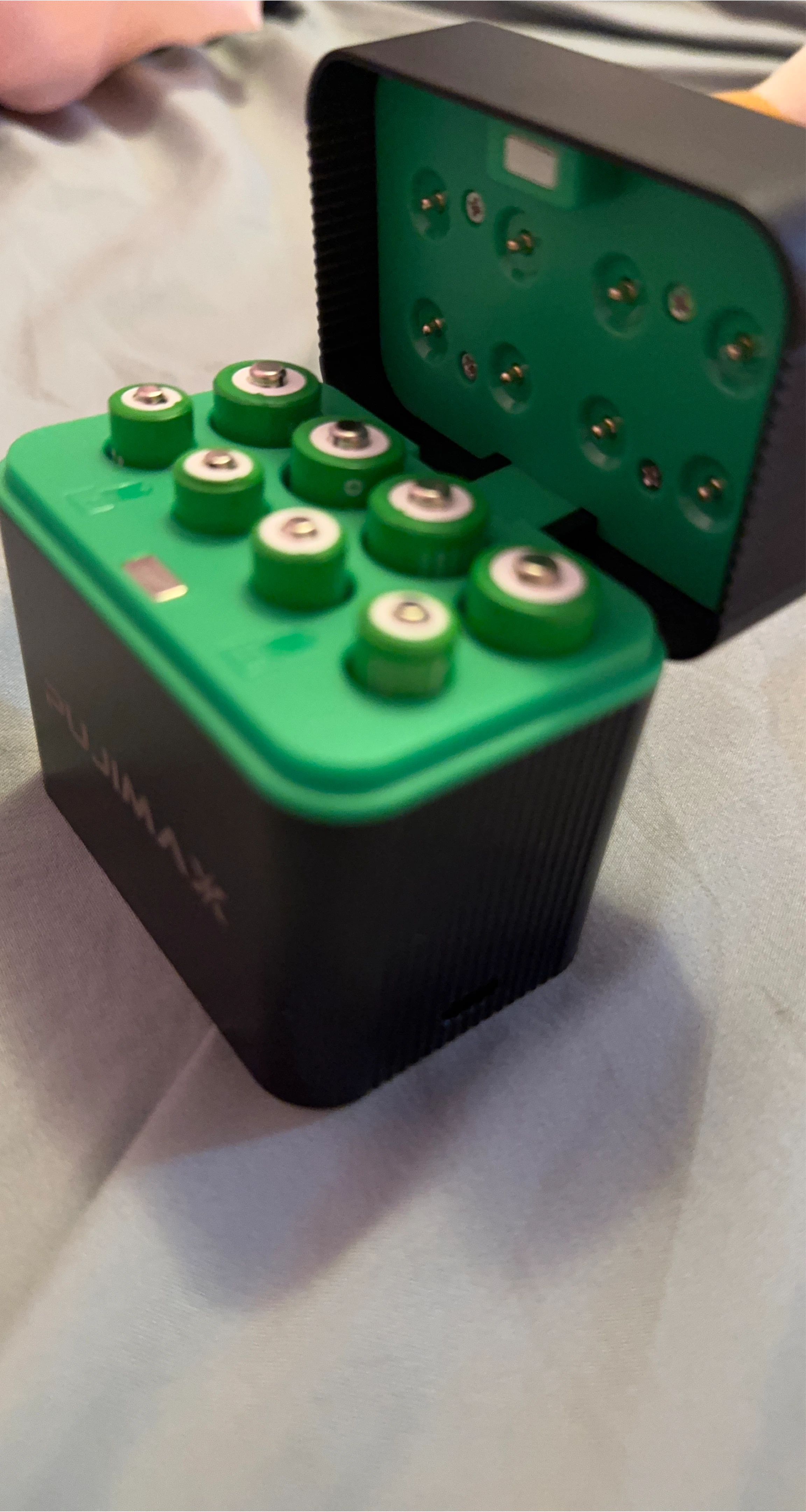 Fujimax Battery Charger image indicator(1)