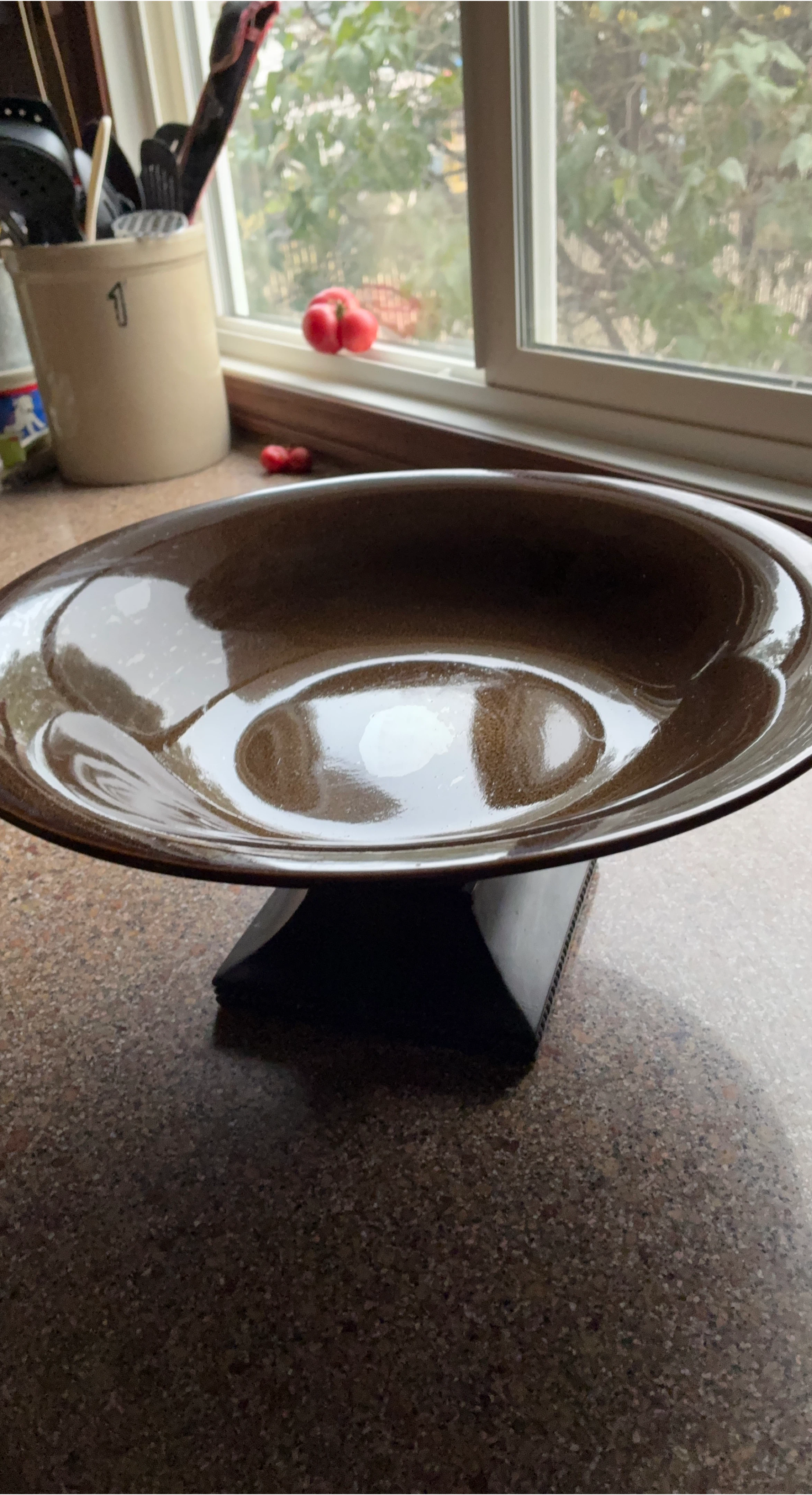 Brown Pedestal Bowl image indicator(1)