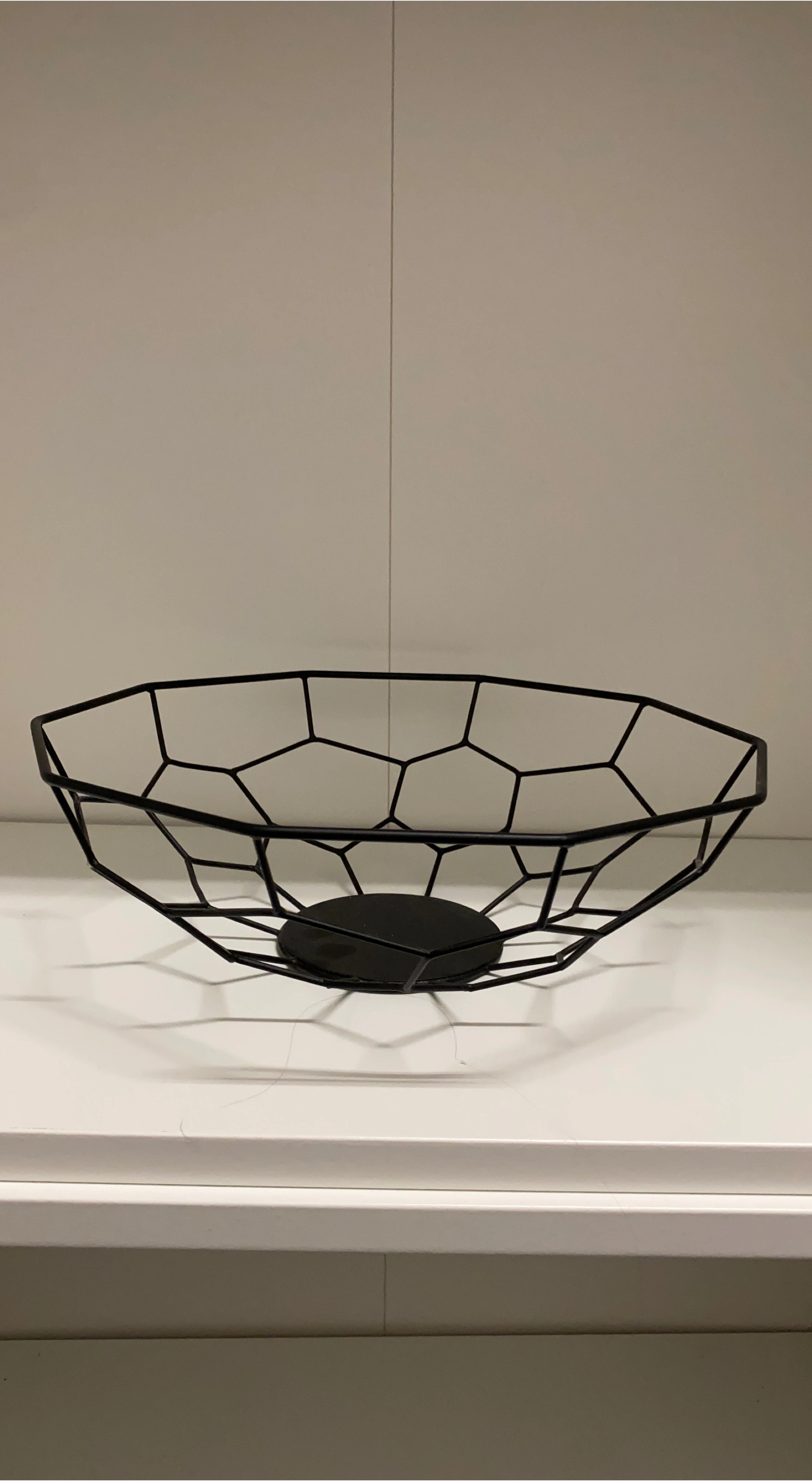 Black Wire Fruit Basket thumbnail