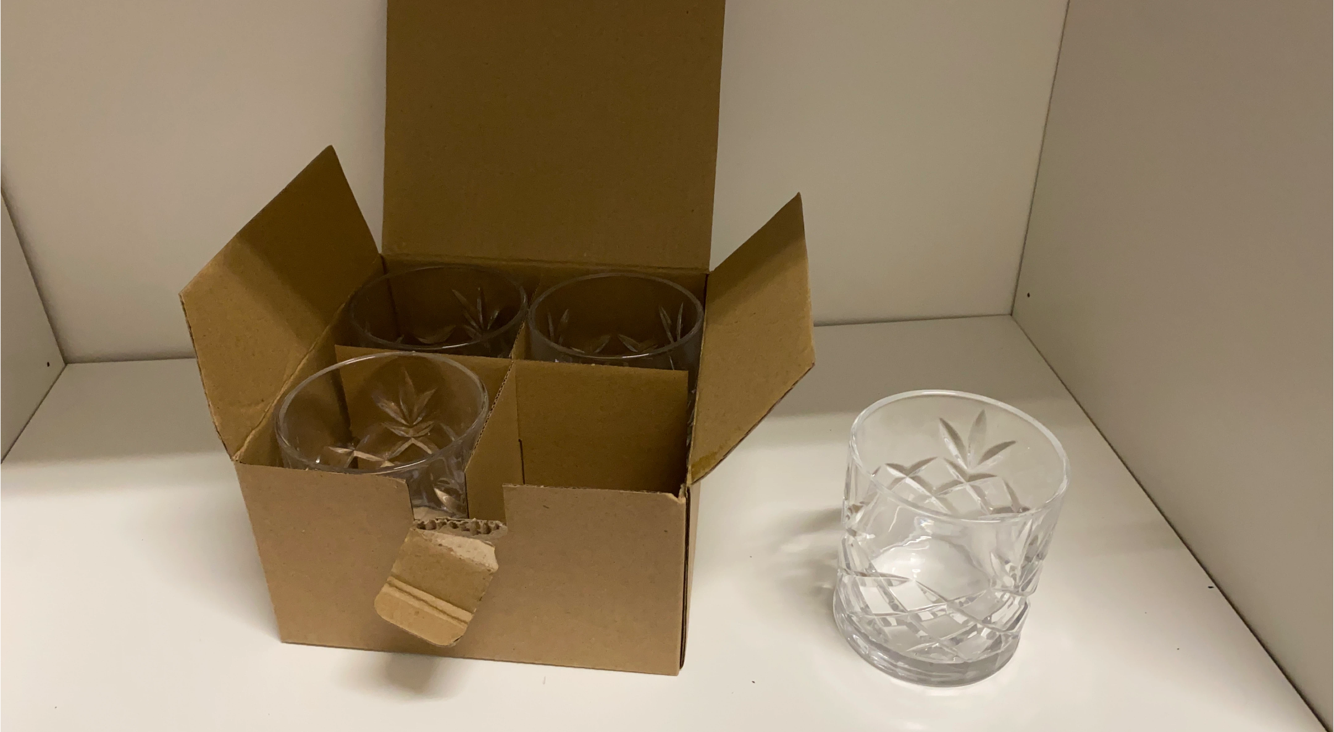 Set of 4 Crystal Cut Glasses thumbnail