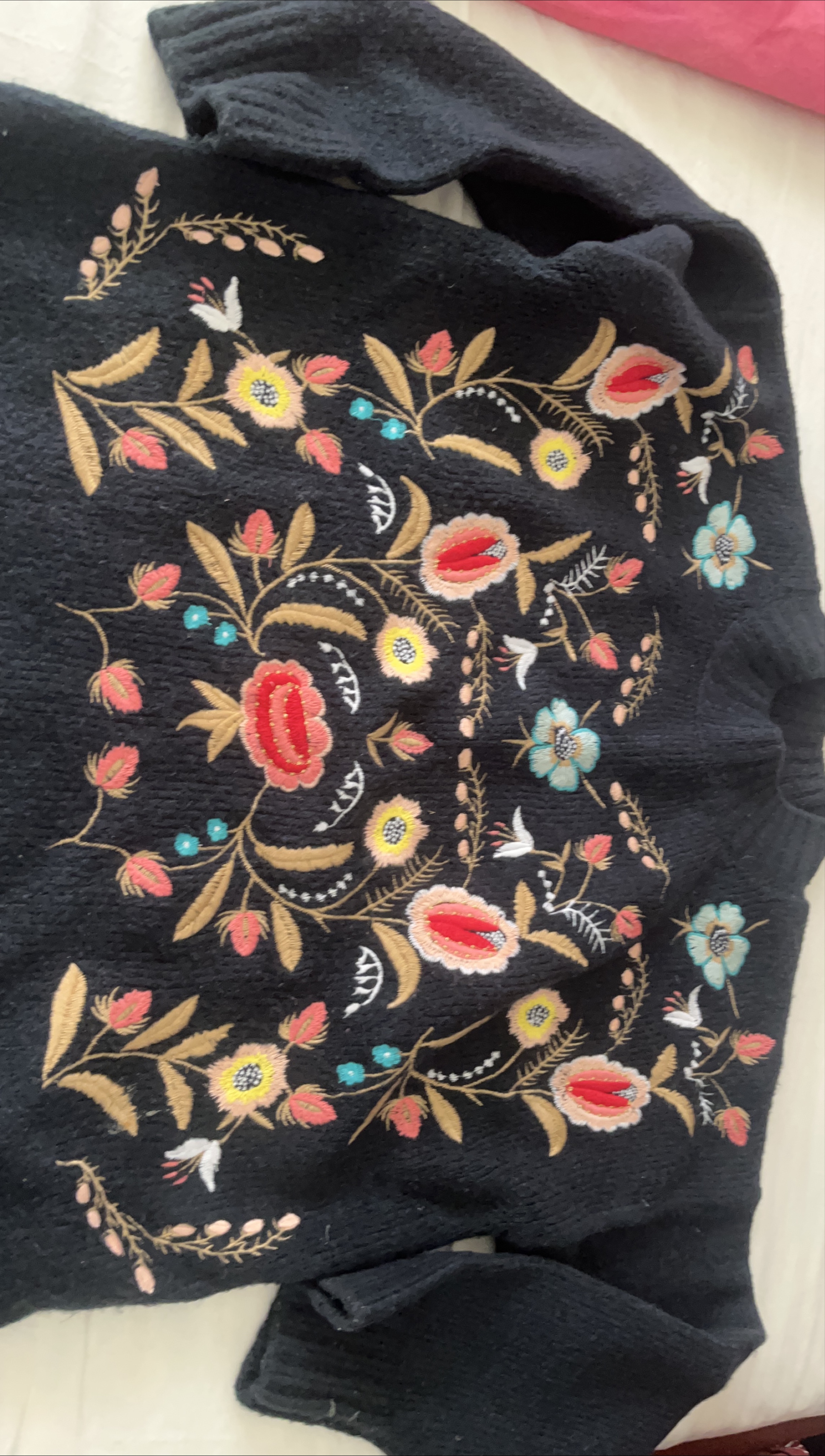 Cliché Black Floral Embroidered Sweater - XL thumbnail