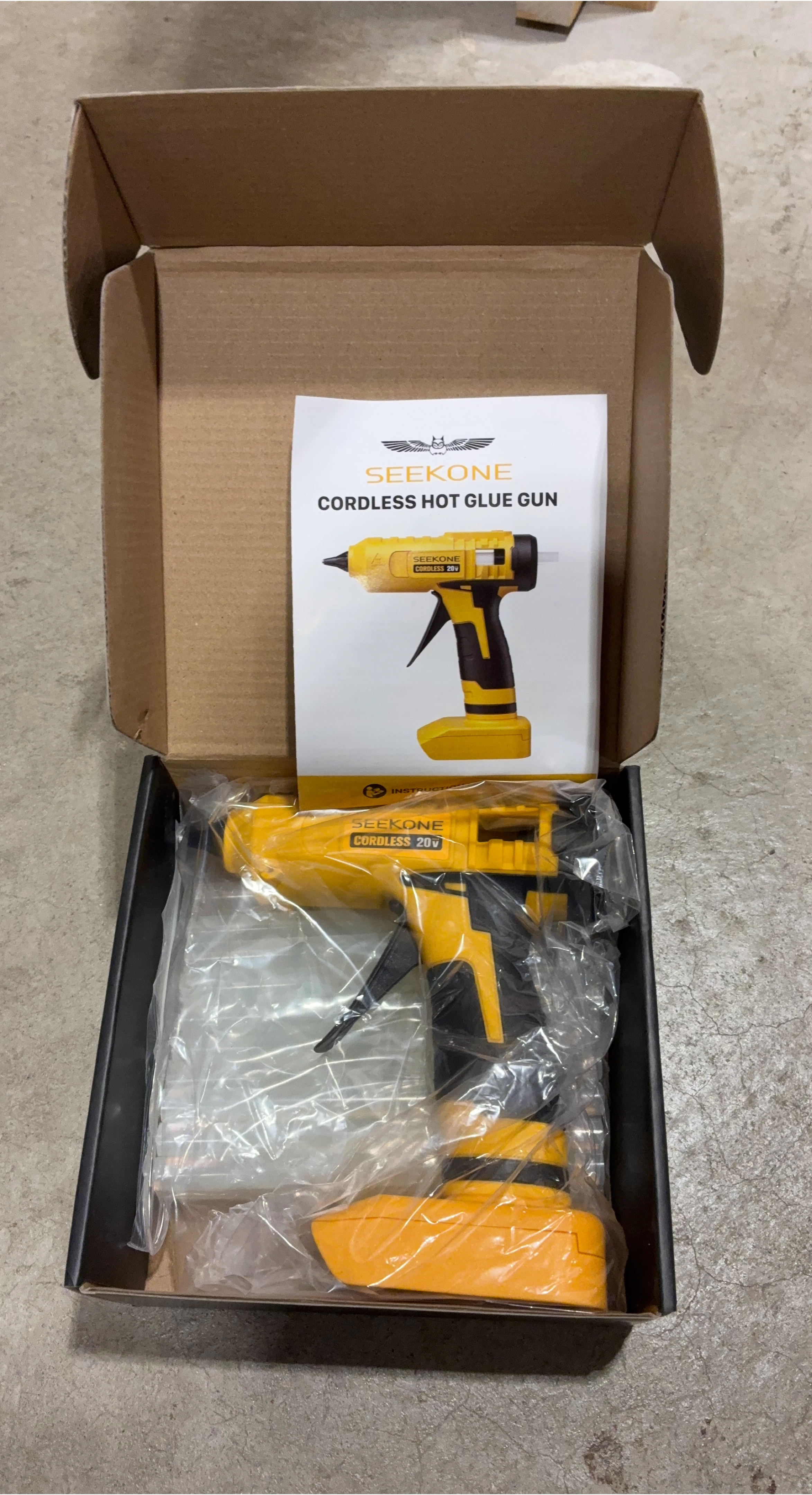 Seekone Cordless Hot Glue Gun - New in Box!