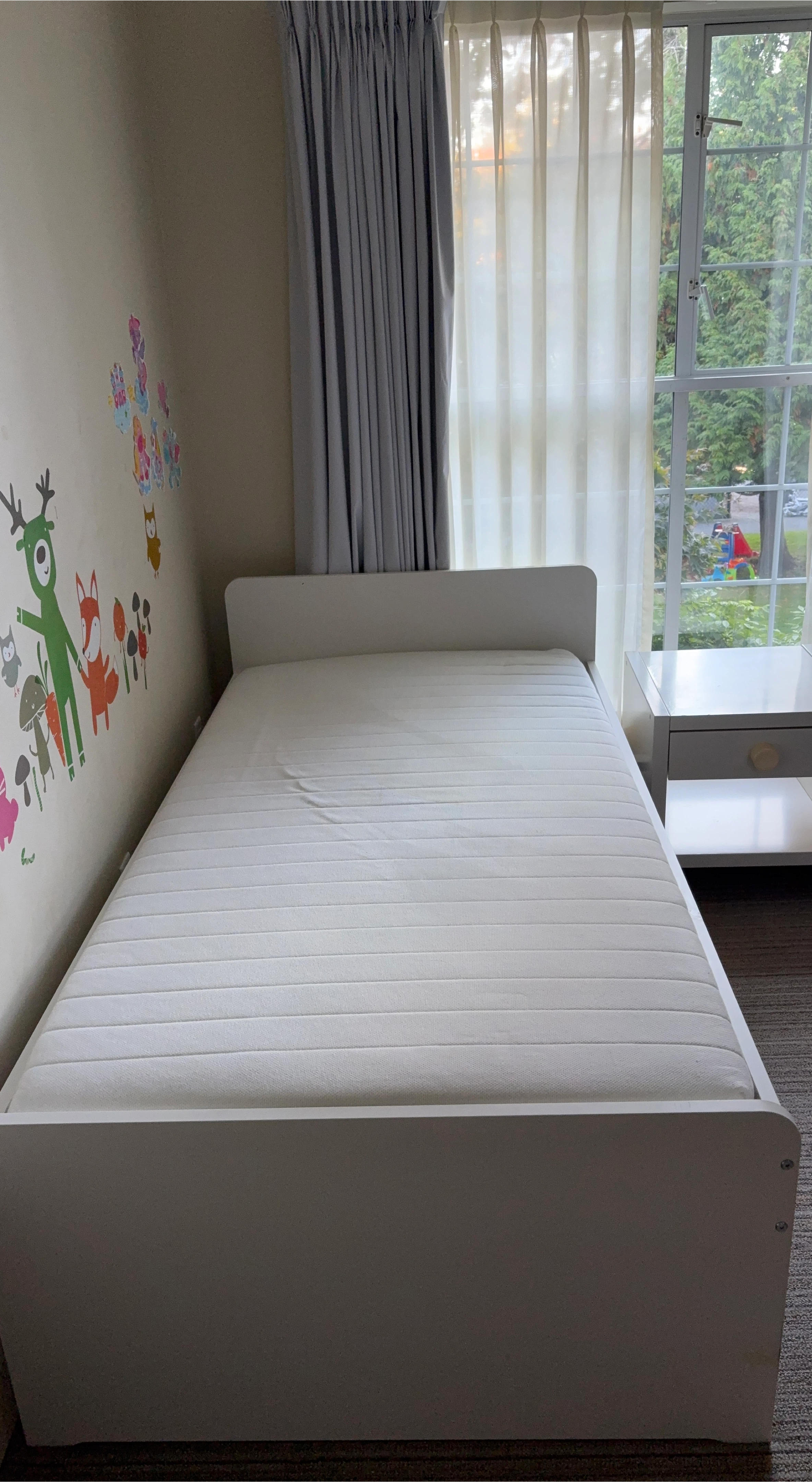 White Single Bed Frame thumbnail