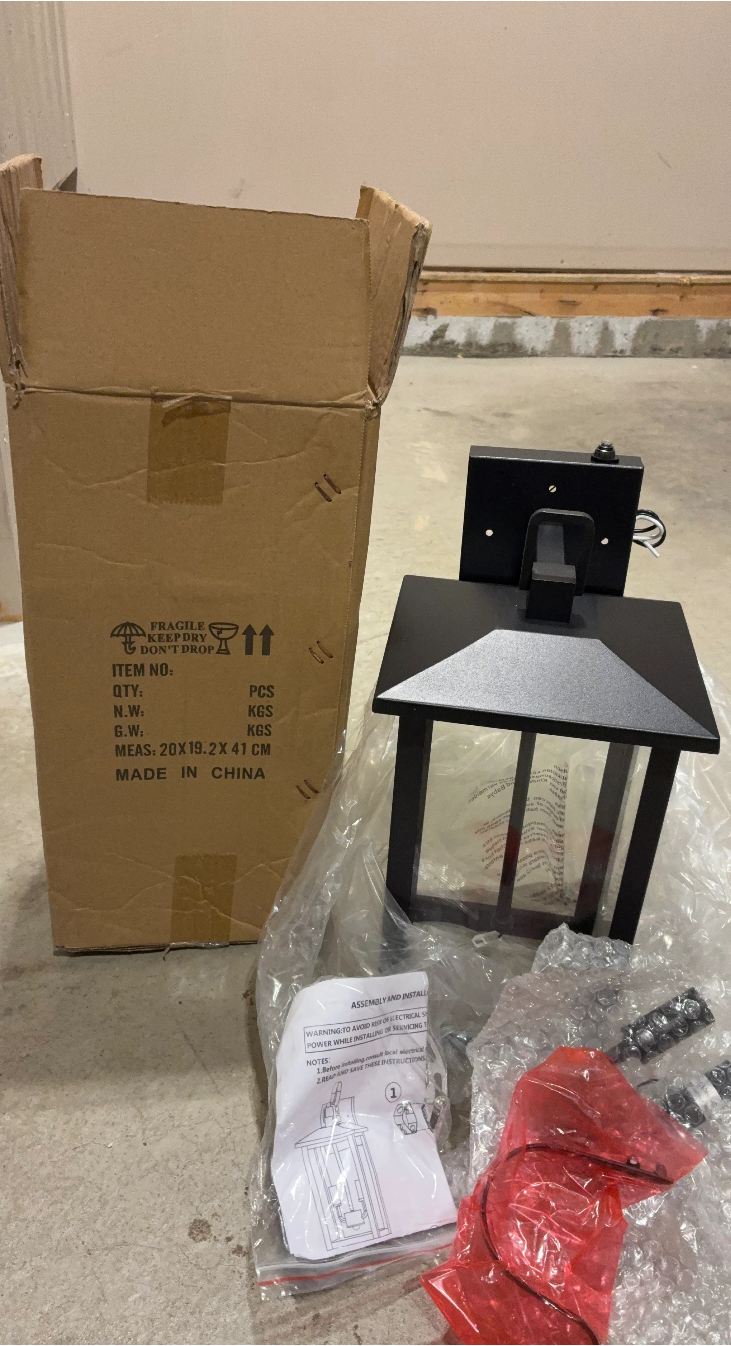 Outdoor Black Wall Light