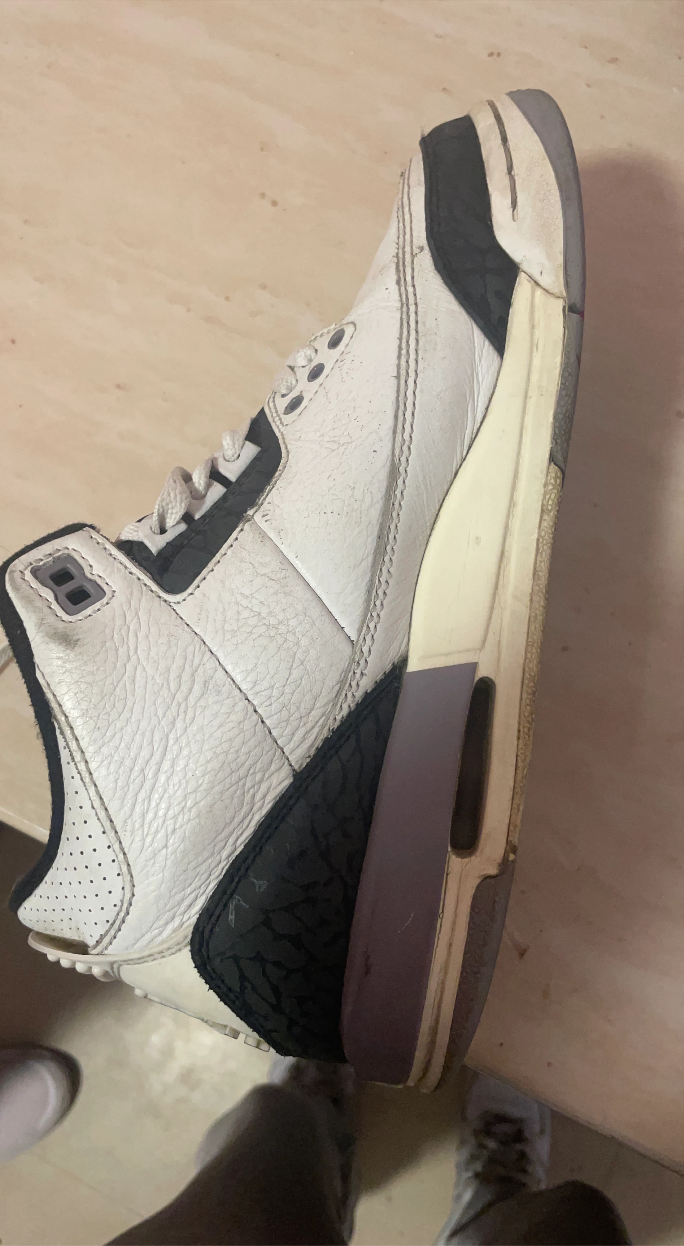 Used Air Jordan 3 Retro - White/Black