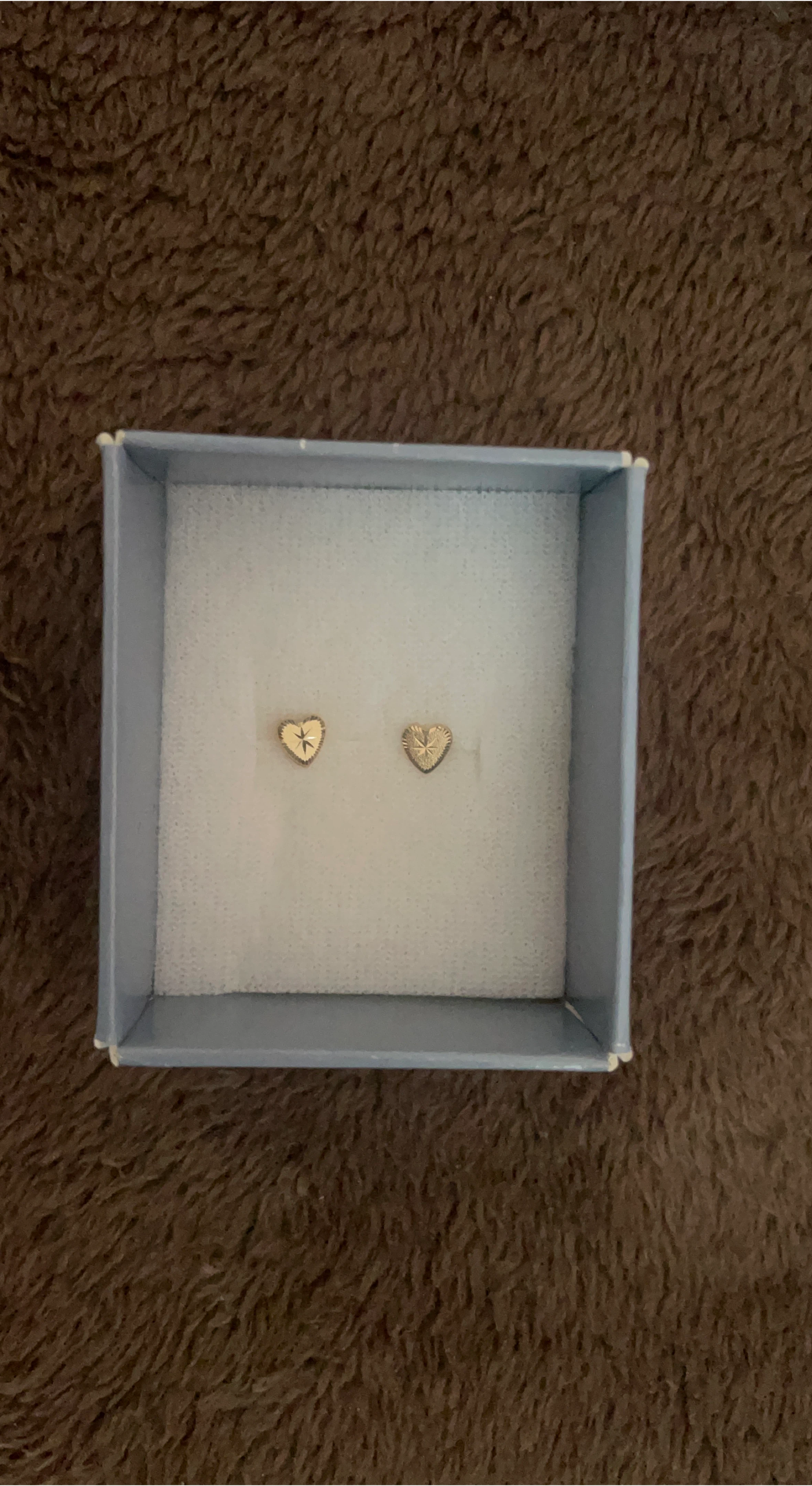 New Mejuri Mini Heart Studs thumbnail