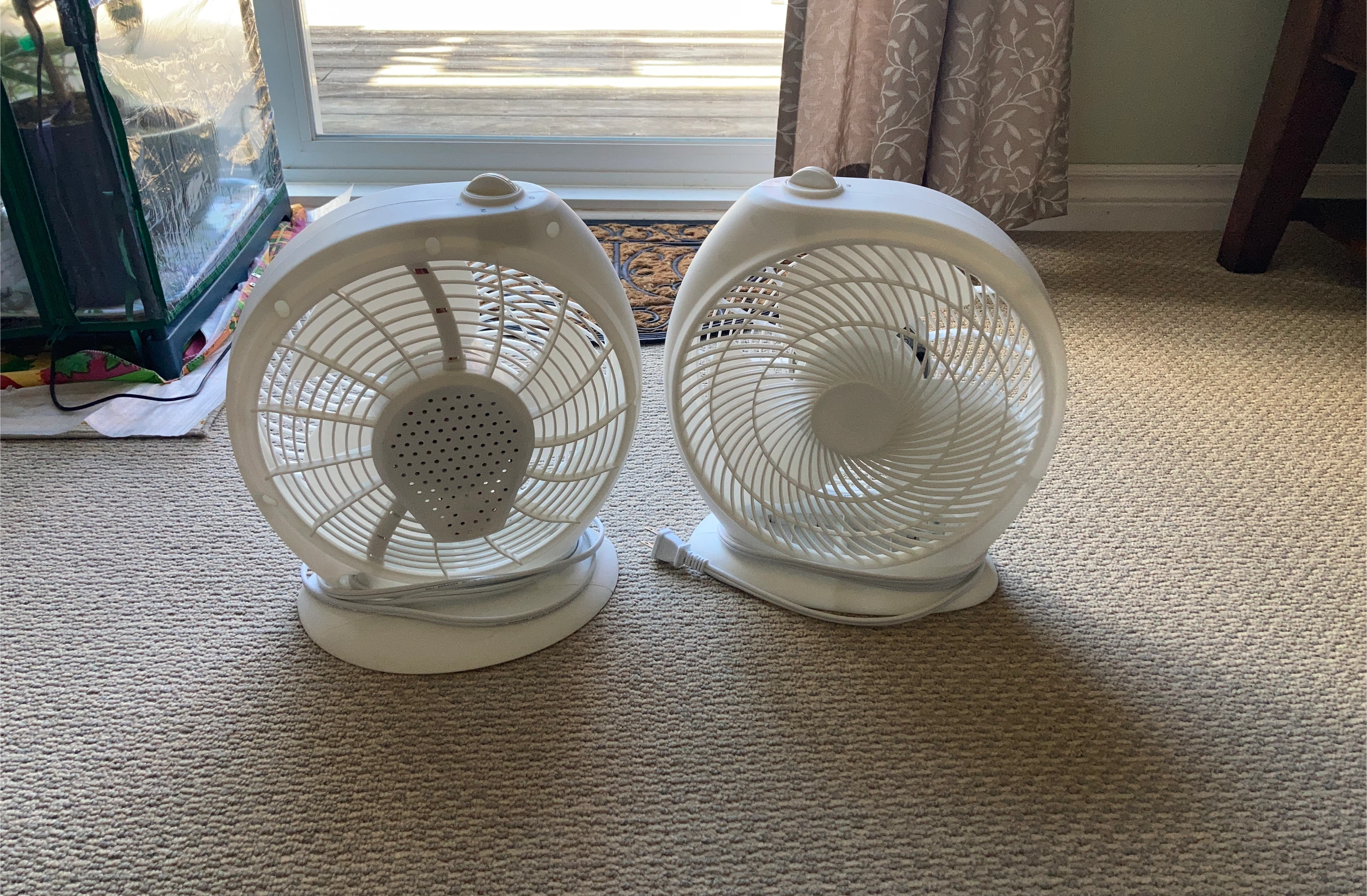 2 White Table Fans thumbnail