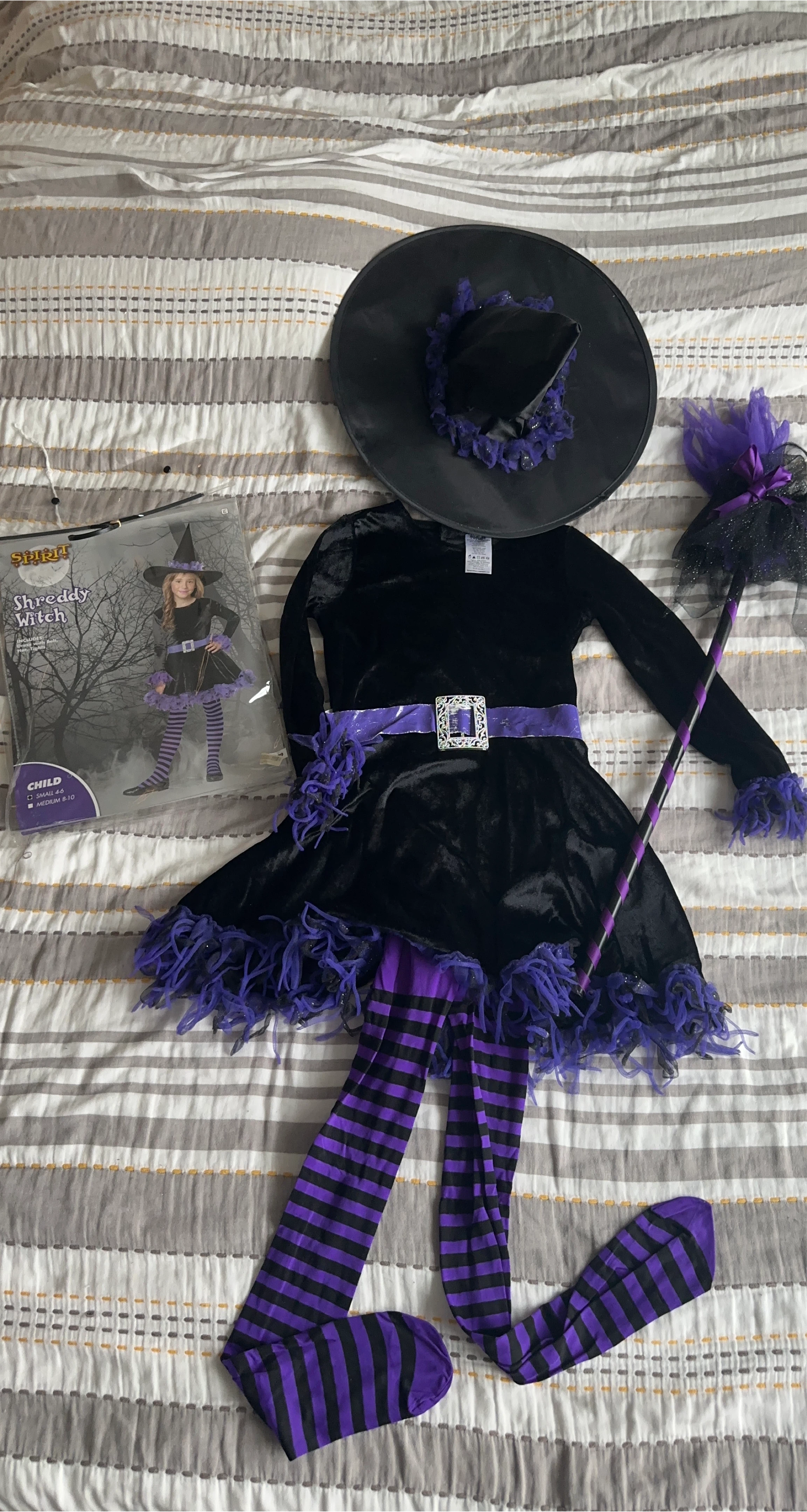 🥕 Spirit Shreddy Witch Costume - Size small (age 4-6) thumbnail