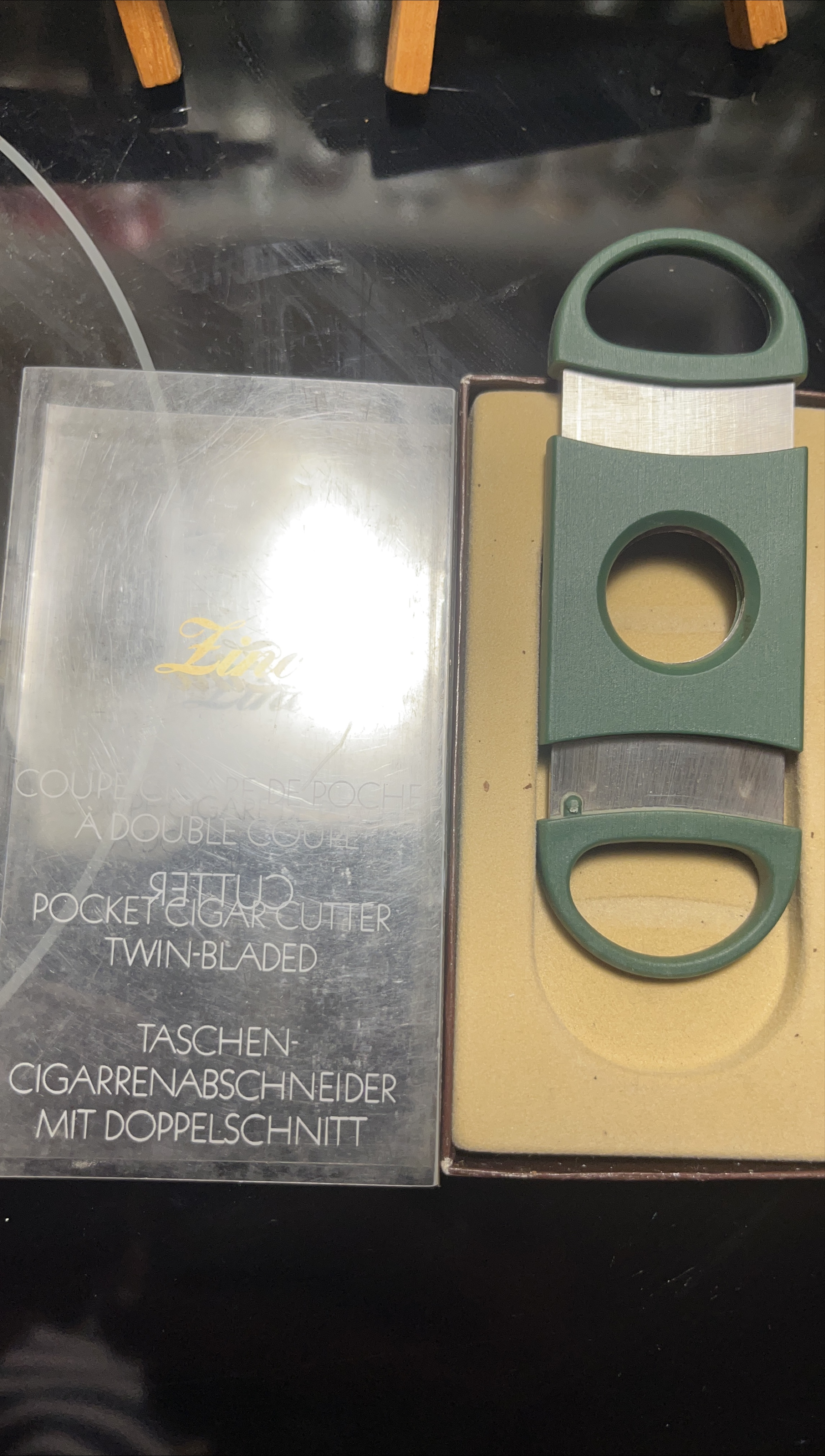 Zino Pocket Cigar Cutter Twin-Bladed thumbnail