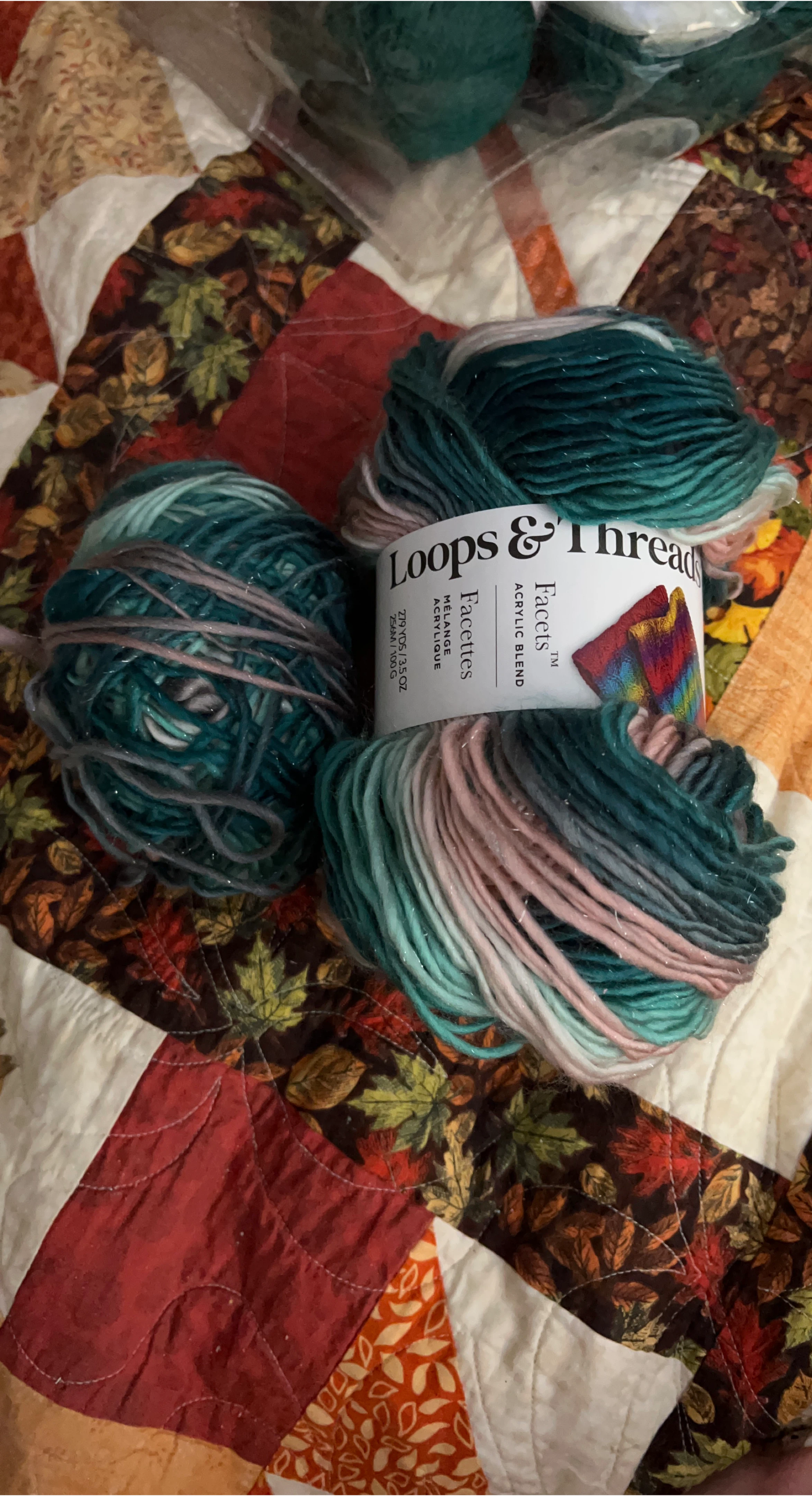 Loops & Threads Facets Yarn thumbnail