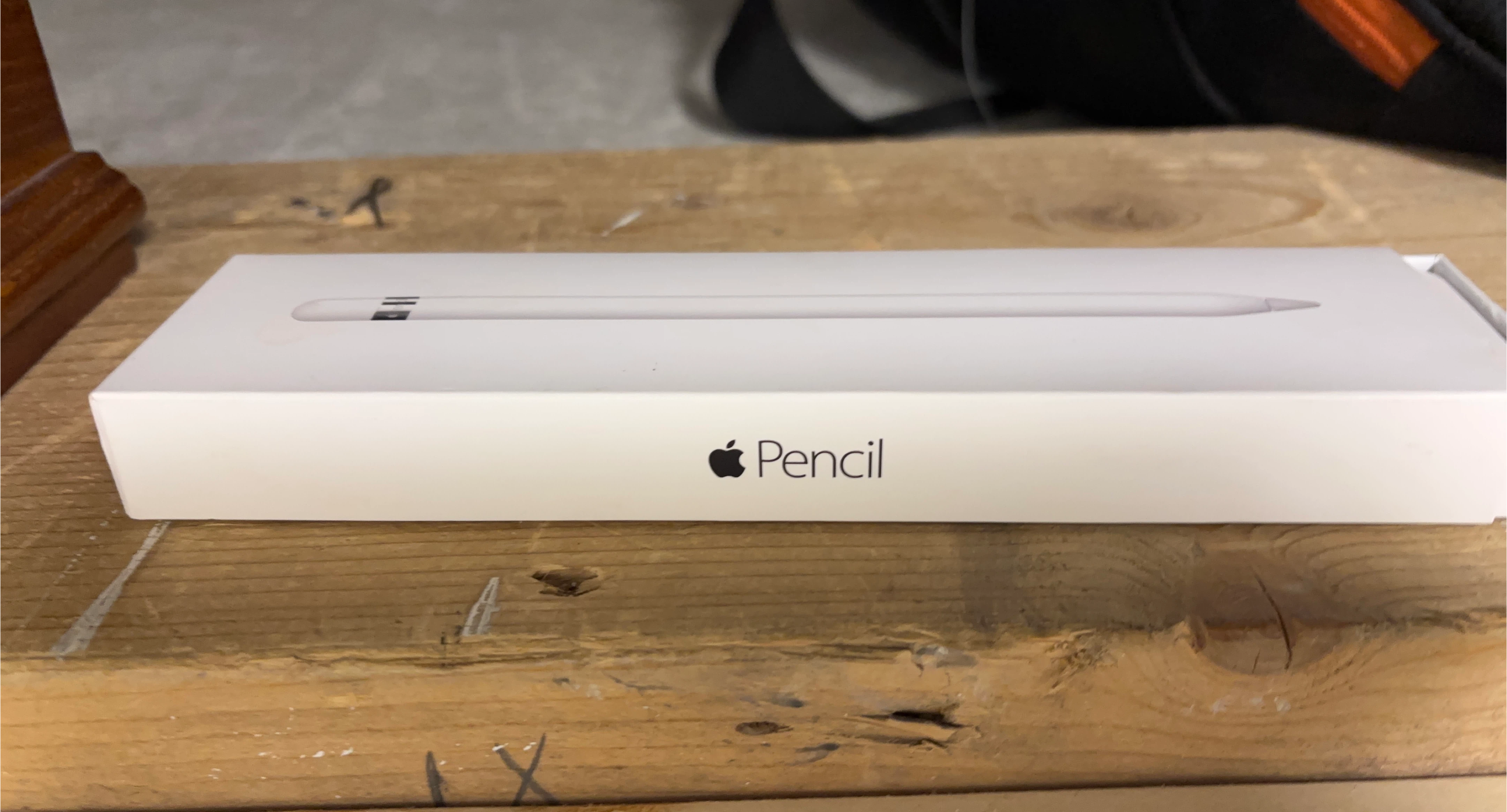 Apple Pencil 2nd Generation - Like New! thumbnail