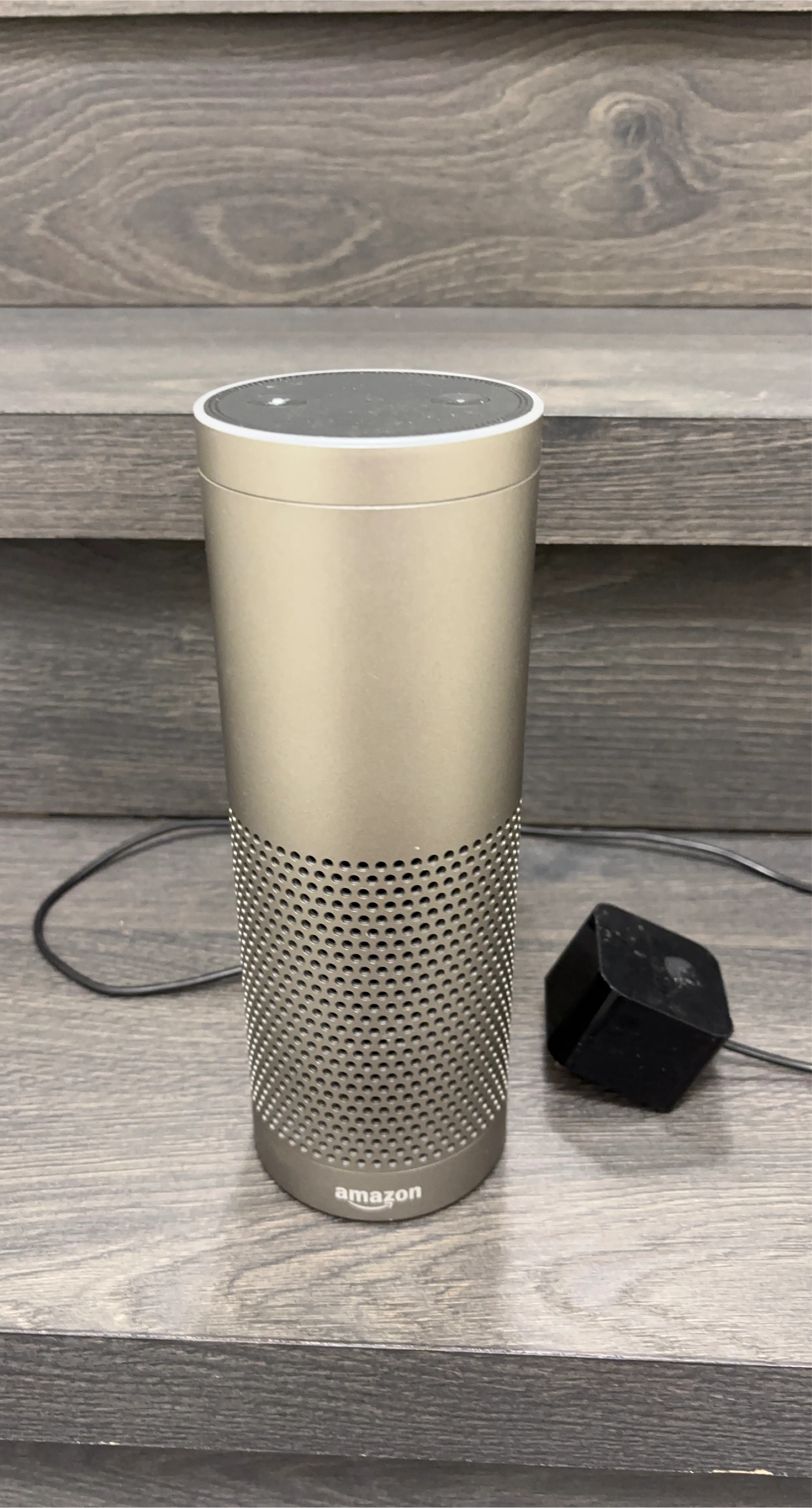 Amazon Echo 1st Generation - Smart Speaker thumbnail