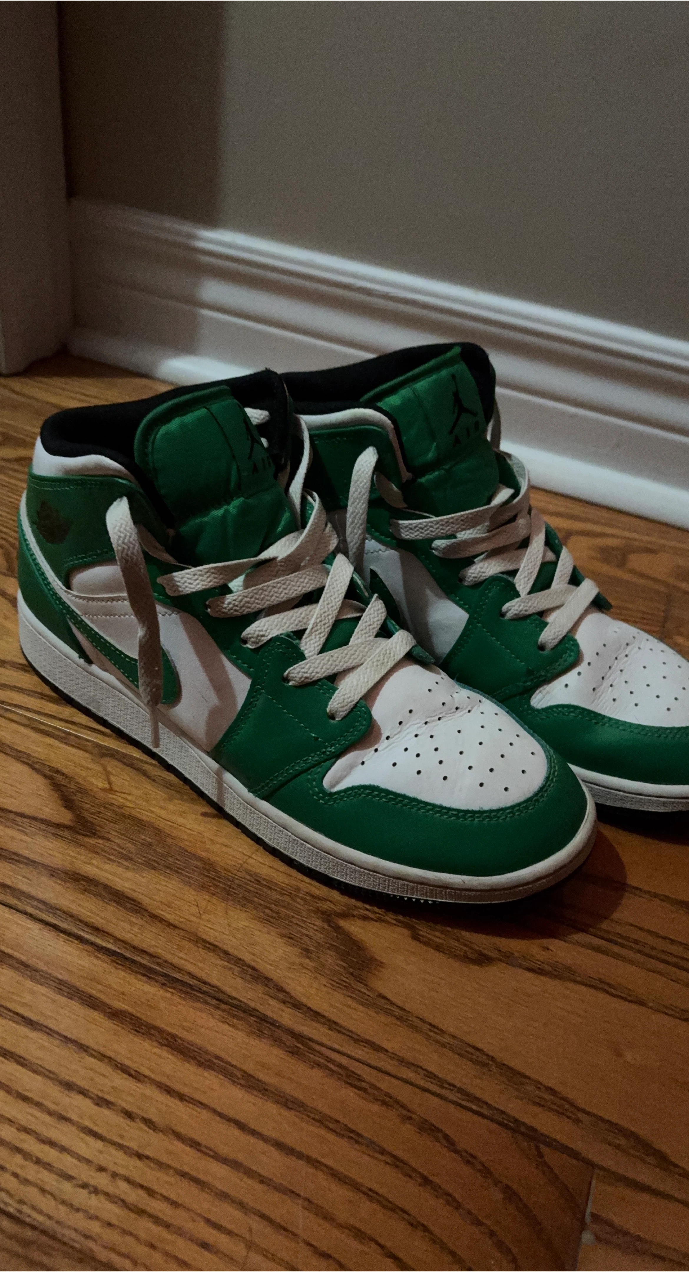 Nike Air Jordan 1 Mid Green/White