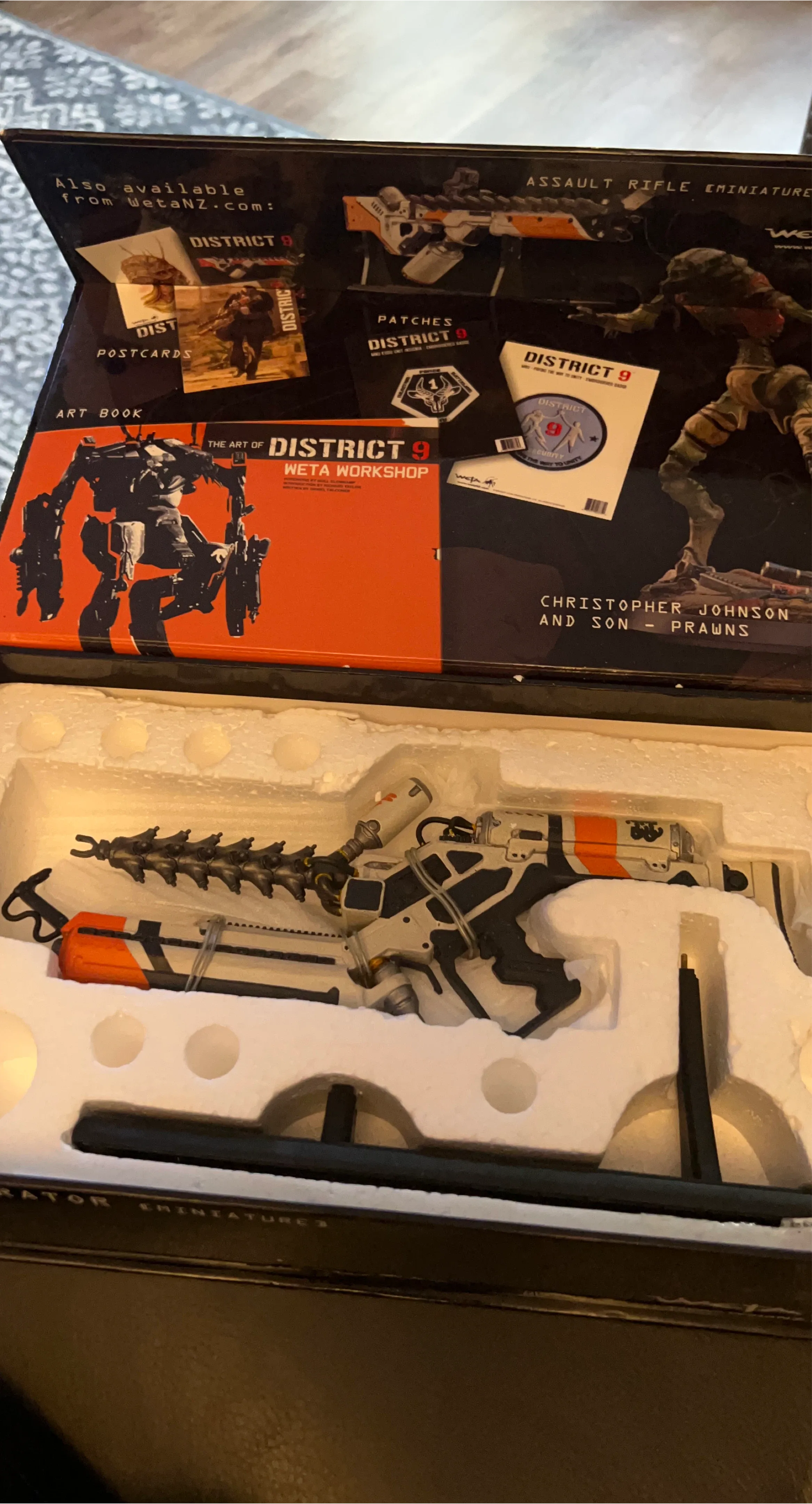 Weta Workshop District 9 Assault Rifle Miniature